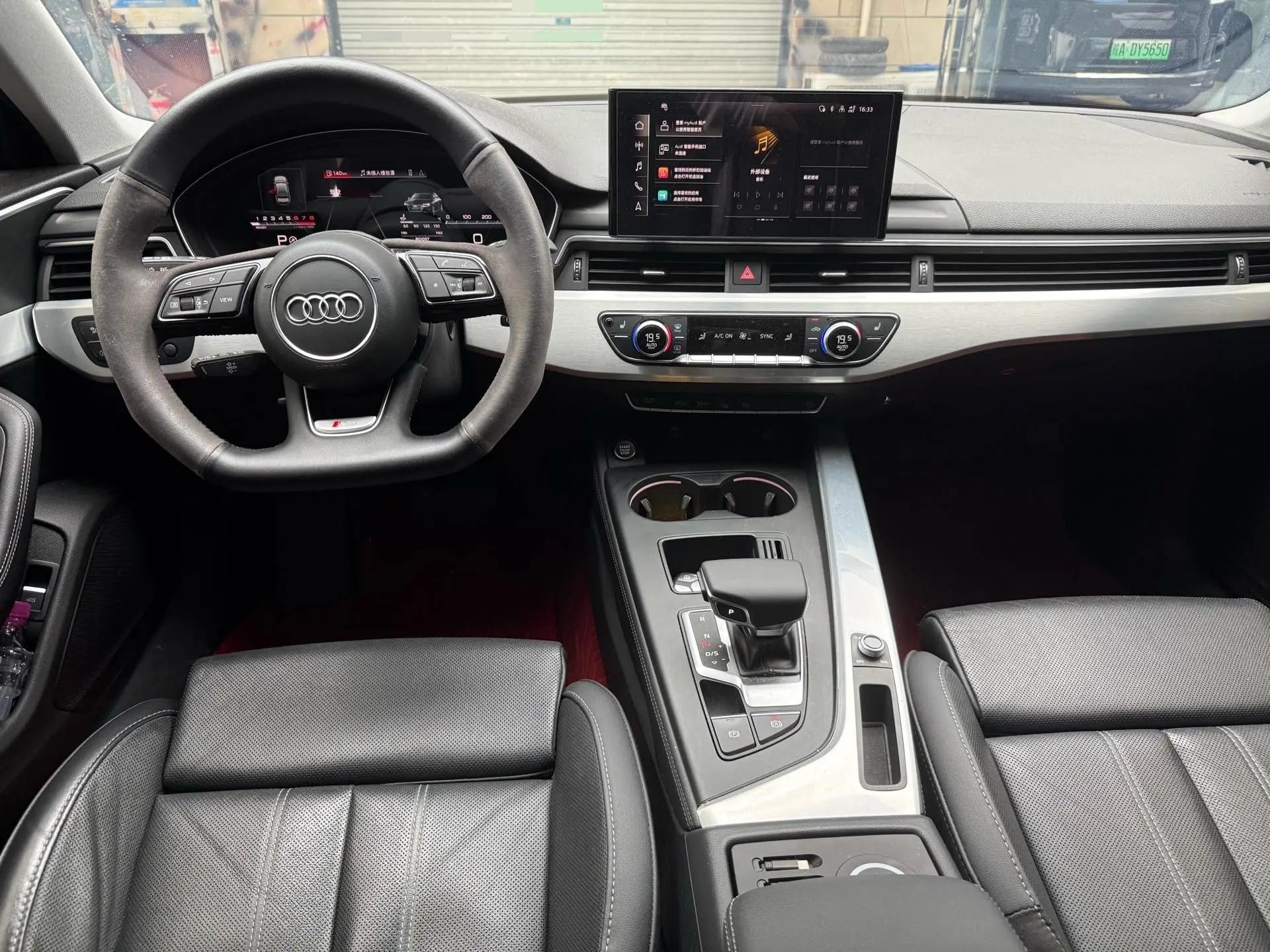 Audi A4L 2022 Model 40 TFSI Luxury Dynamic Version 4