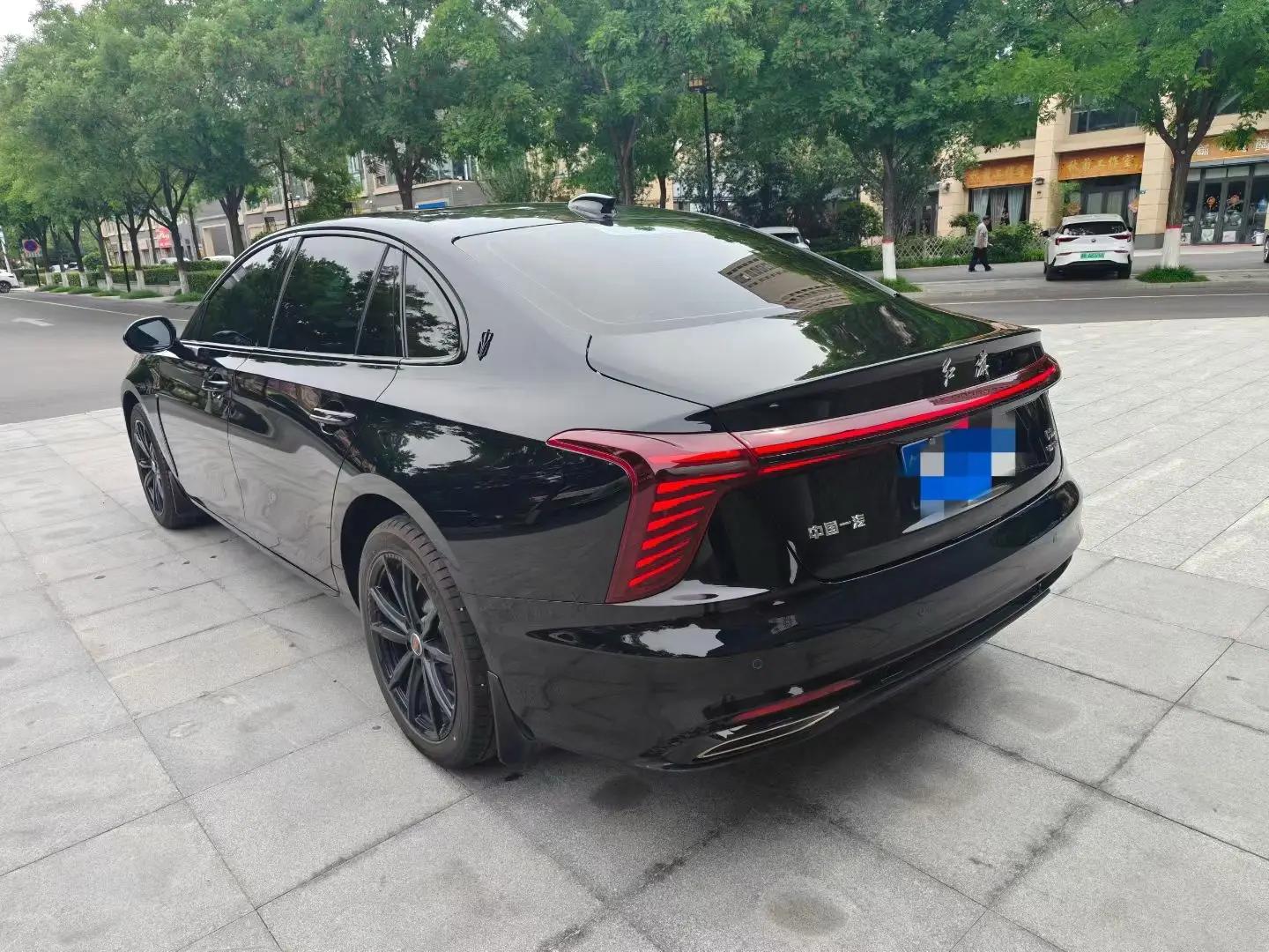 HongQi 2025 H5 2.0T Xuan Ying Edition Automatic Gear 8