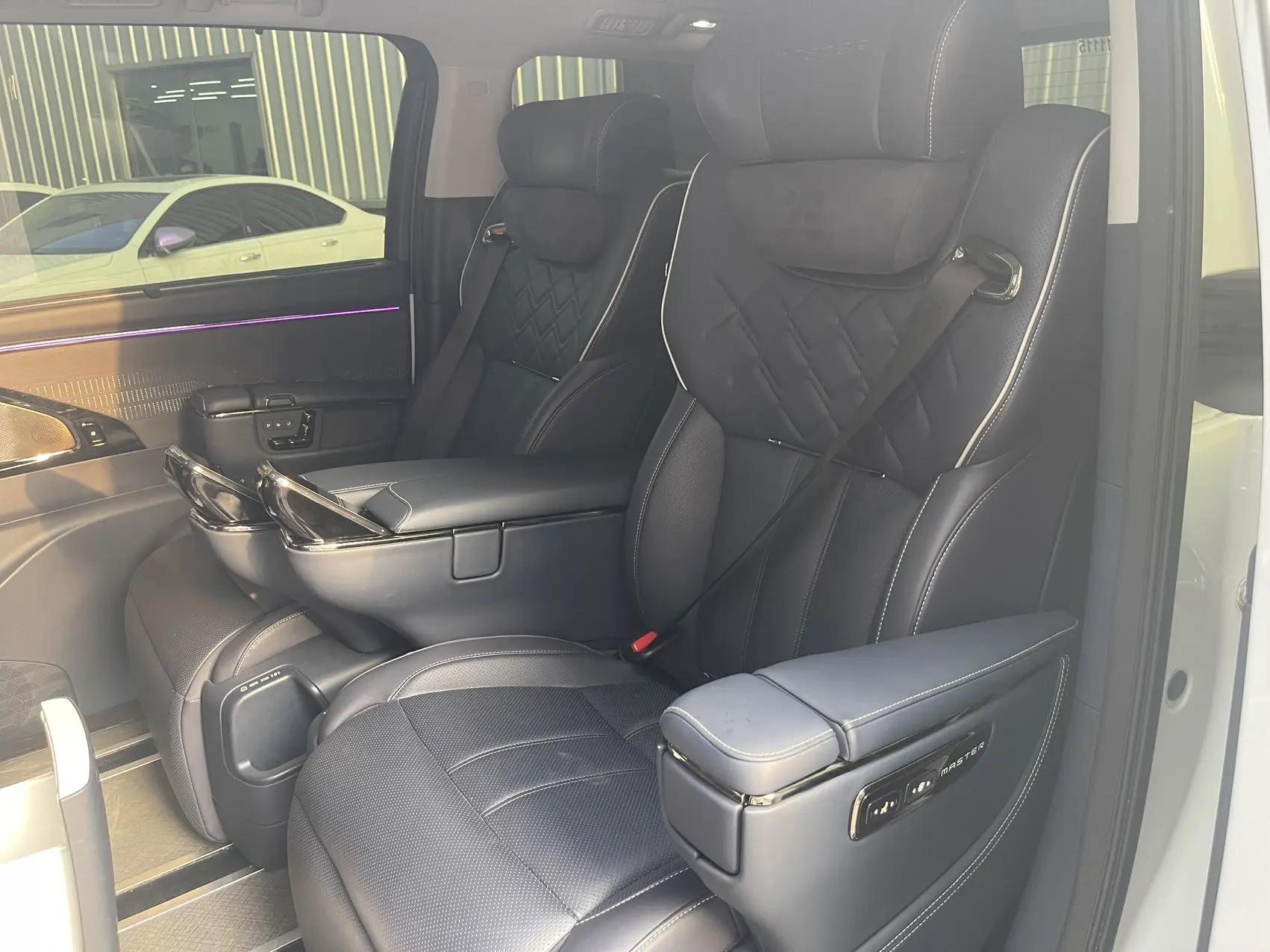 GAC Trumpchi 2025 Model Wangxiang M8 2.0T Gan Kun Series Ultra First-Class Automatic 3