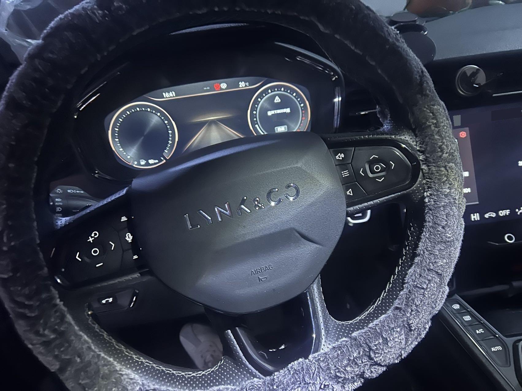 LYNK&amp;CO 01 2021 2.0TD Four-wheel Drive Night Edition 2