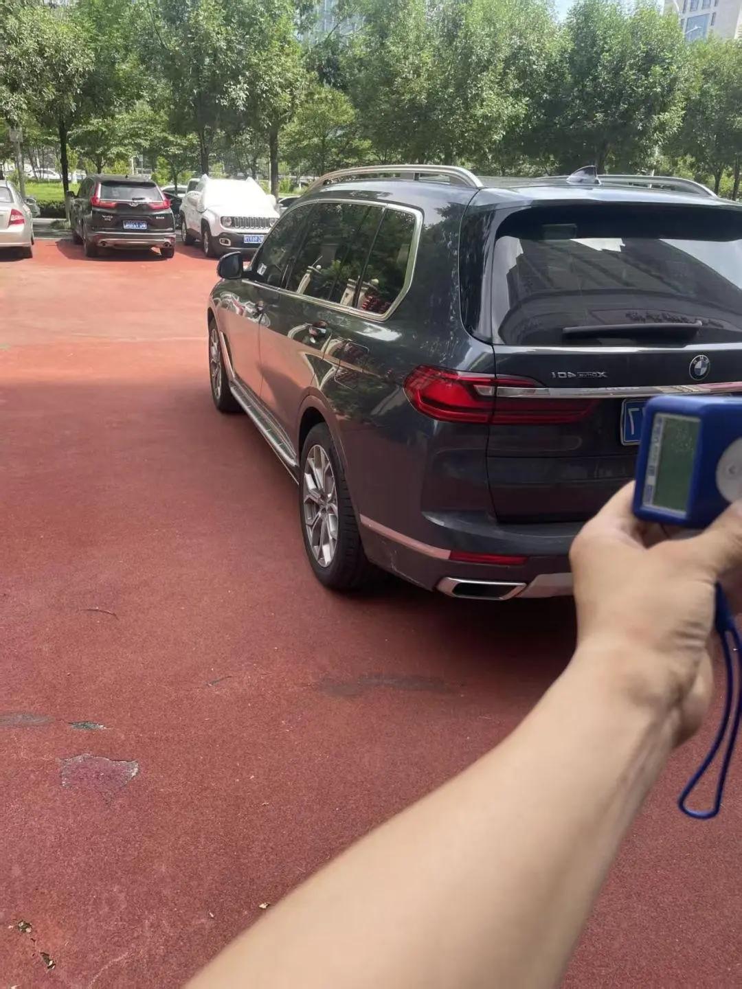 BMW X7 2020 xDrive40i Leading Luxury Suit 3