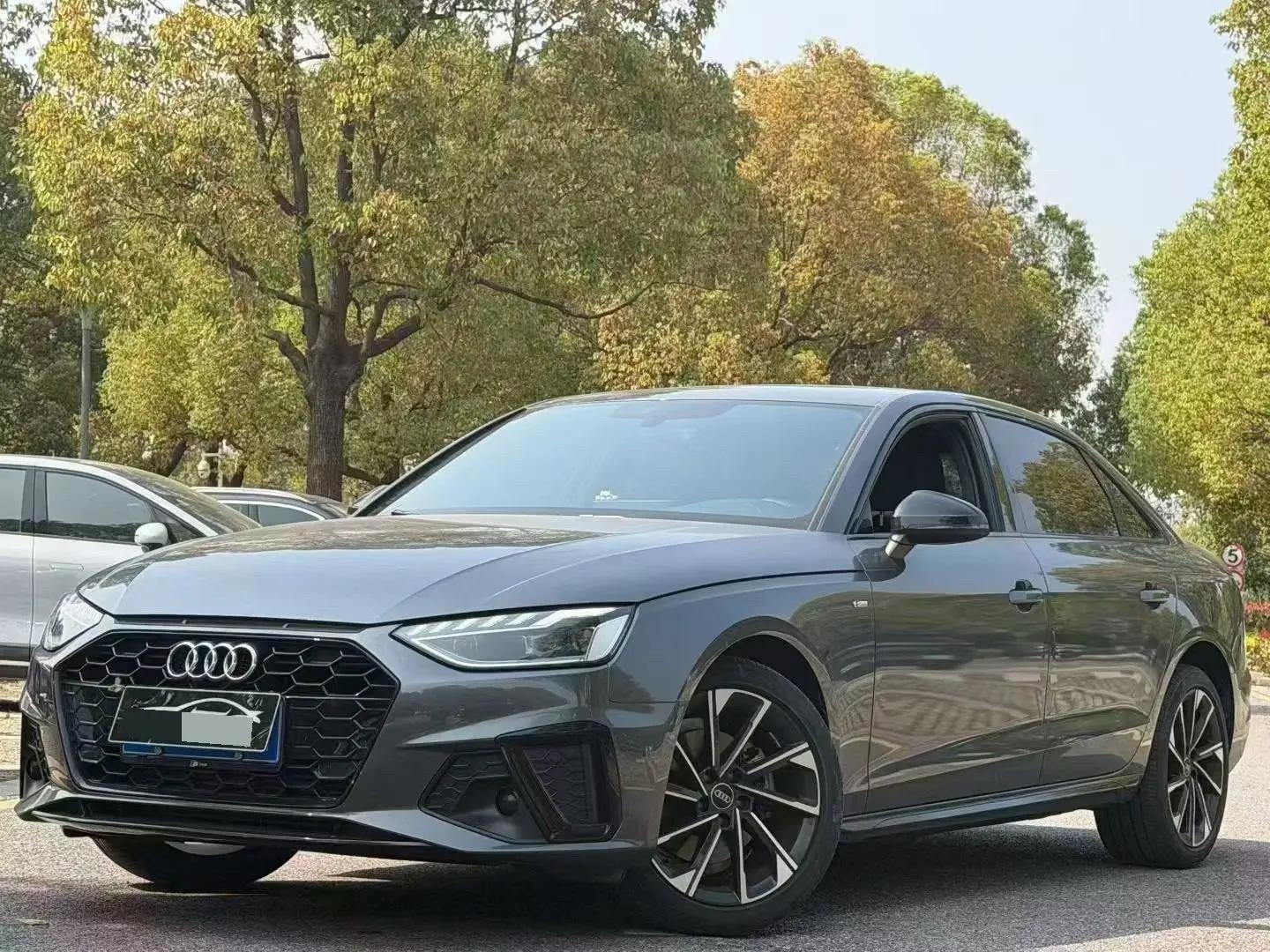 Audi A4L 2023 40 TFSI Deluxe Dynamic