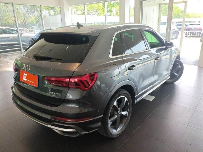 Audi Q3 2022 35 TFSI Fashion Dynamic 3