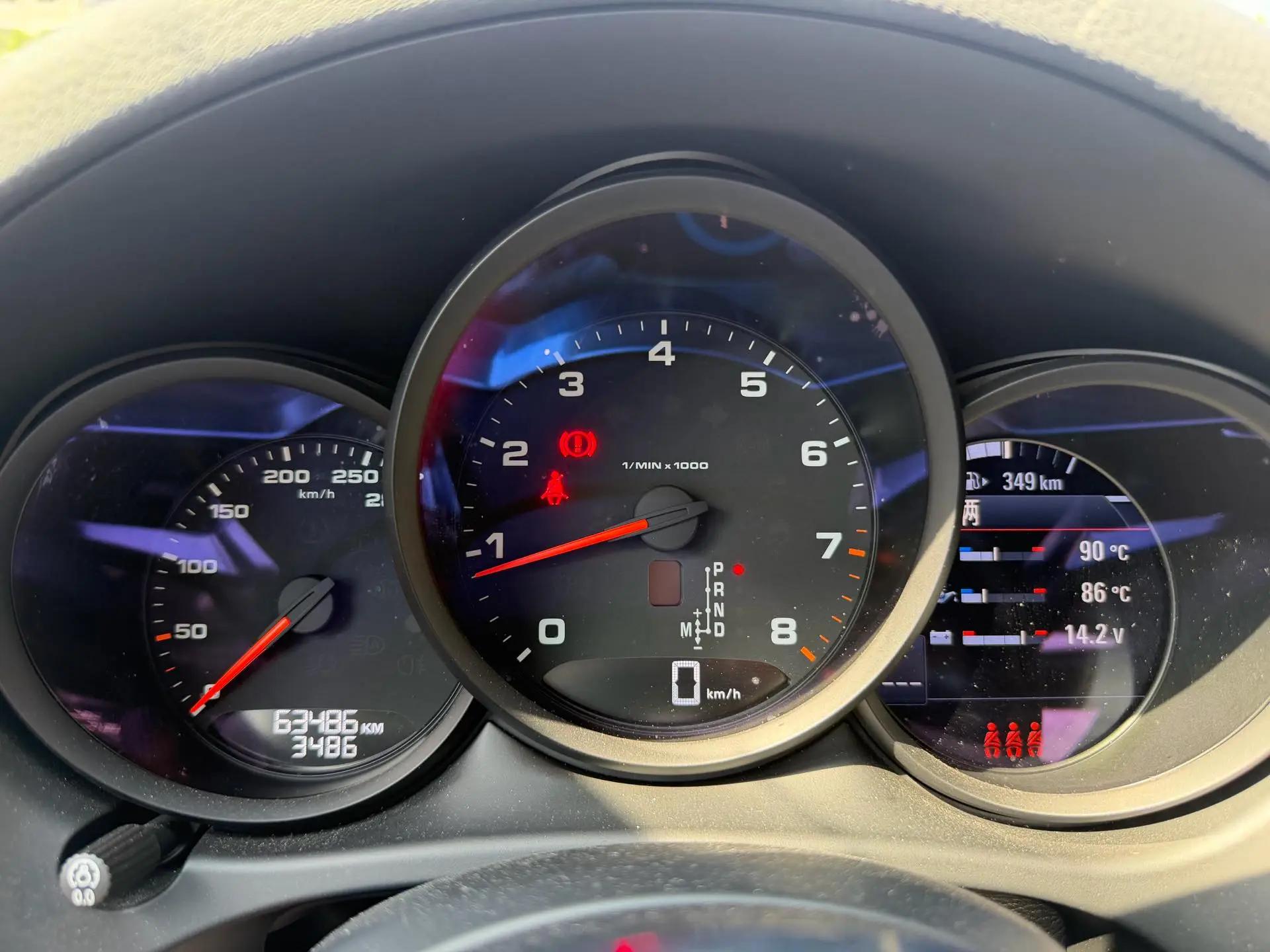 Macan 2021 Model Macan 2.0T 6