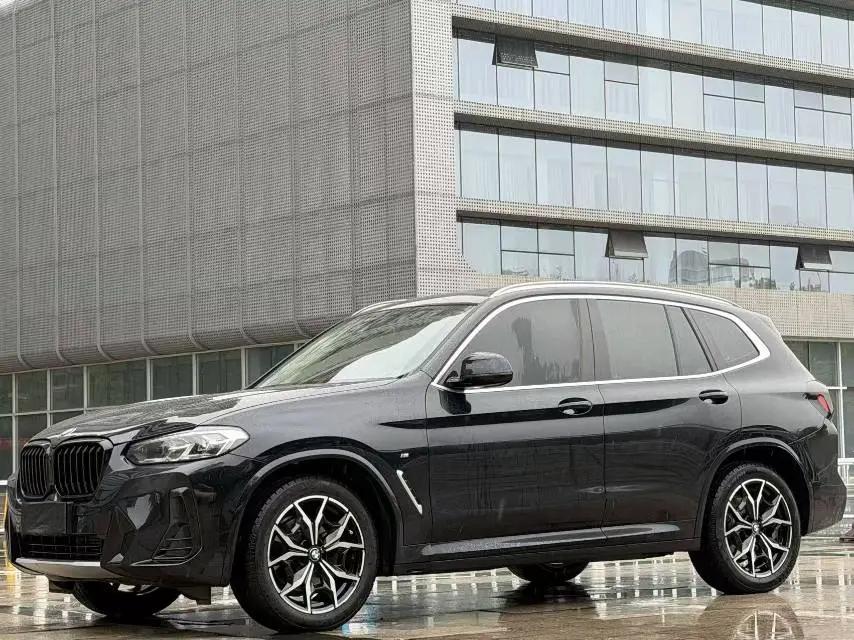 BMW X3 2022 xDrive25i M sports suit