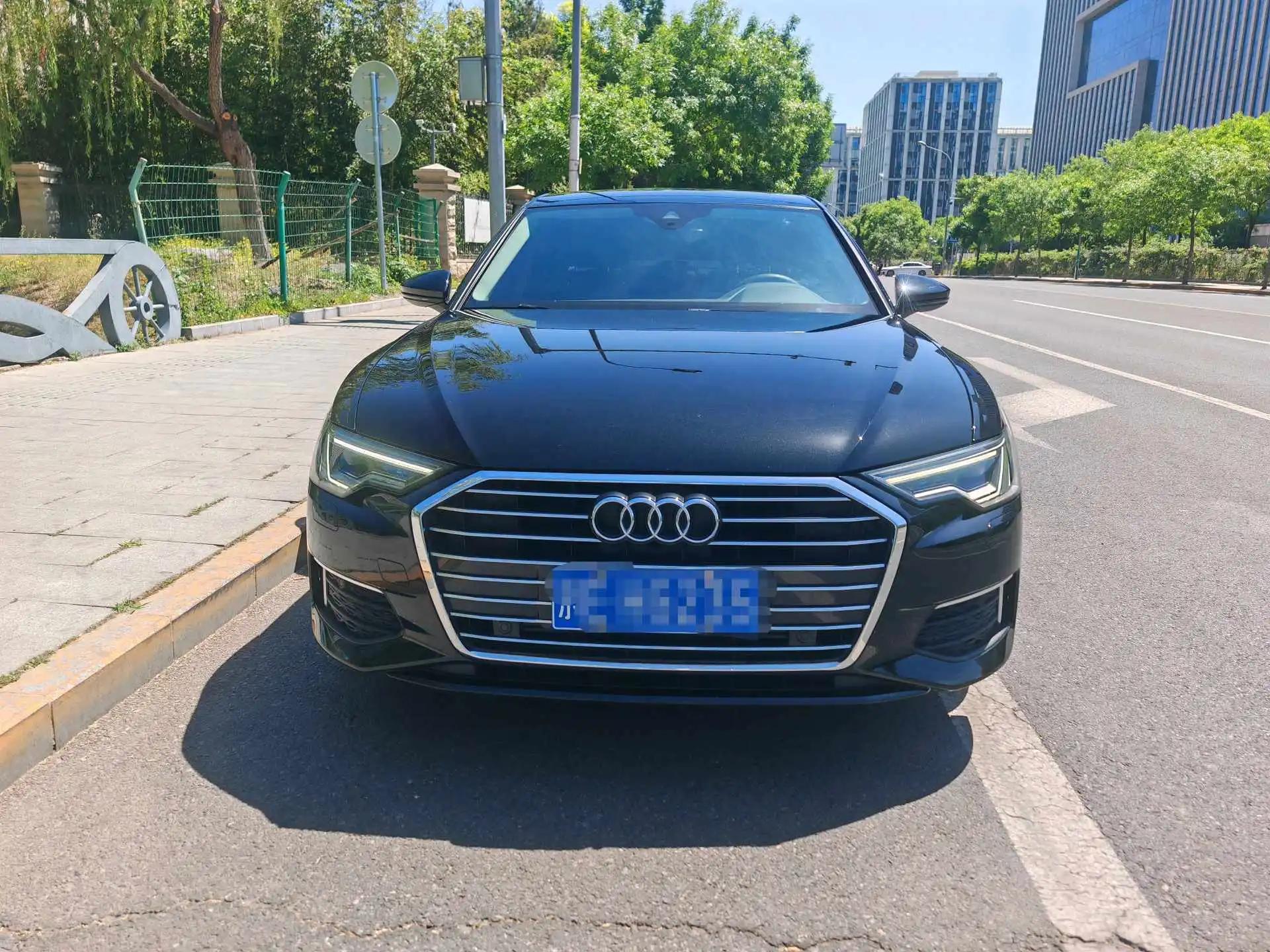Audi A6L 2021 40 TFSI Deluxe Elegant 3