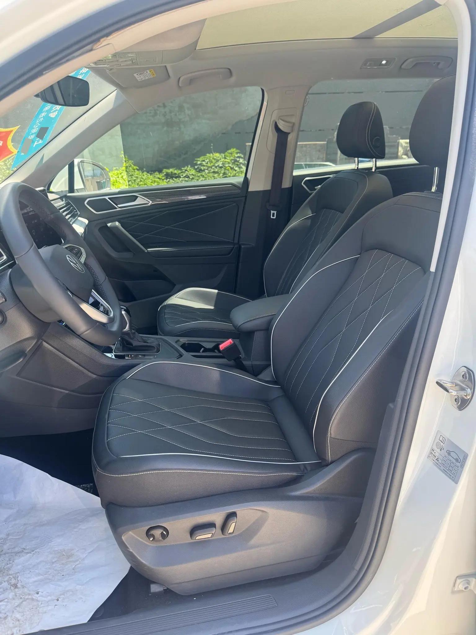 Volkswagen 2024 Tiguan L R-Line 2.0TSI 330TSI Two-Drive R-Line Long Yao Edition Automatic Gear 3