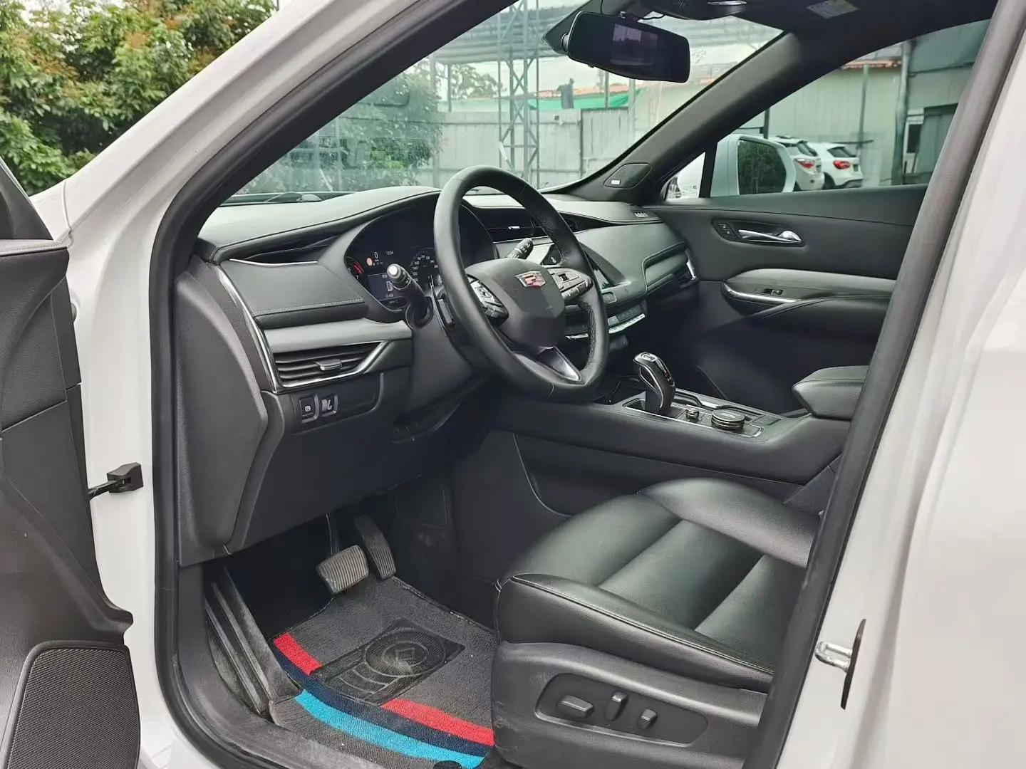 Cadillac XT4 2018 28T Two-Drive Technology 4