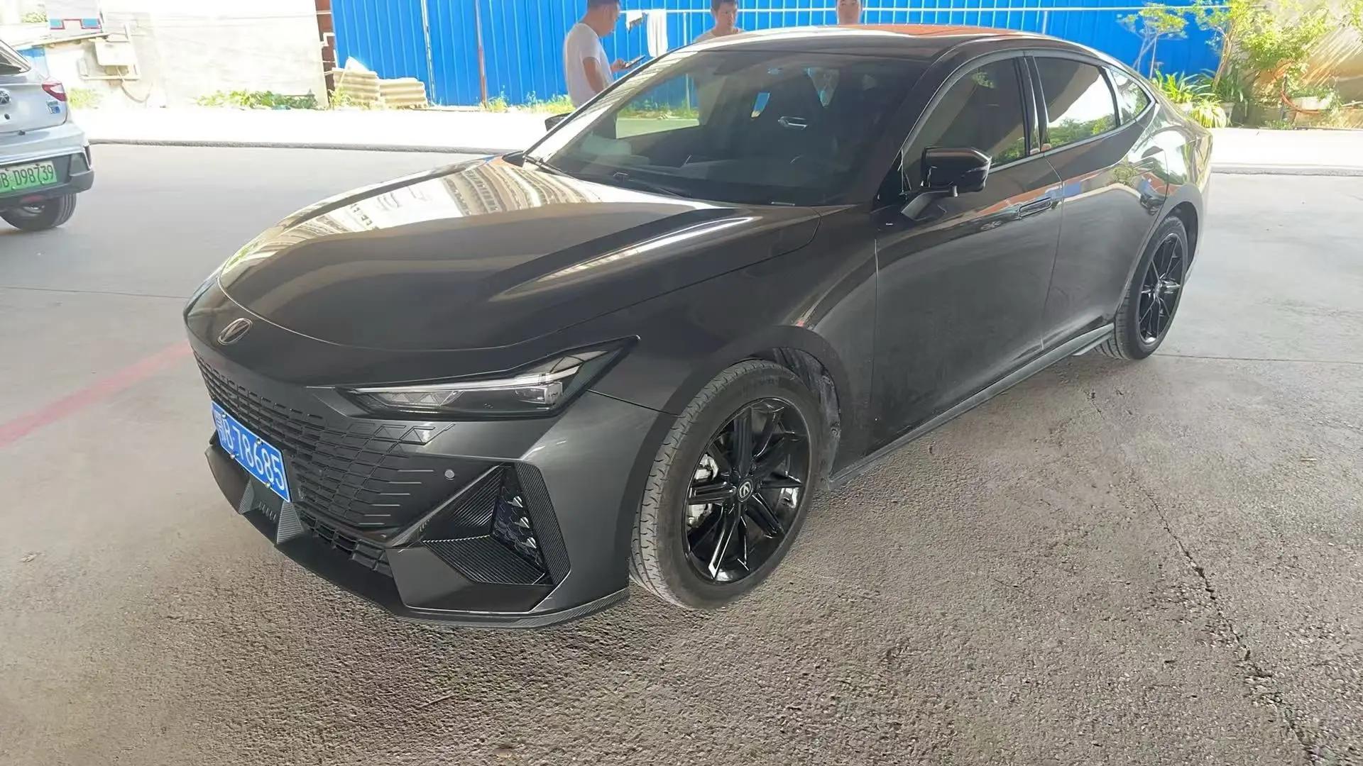 ChangAn 2023 UNI-V 1.5T Prestige Automatic
