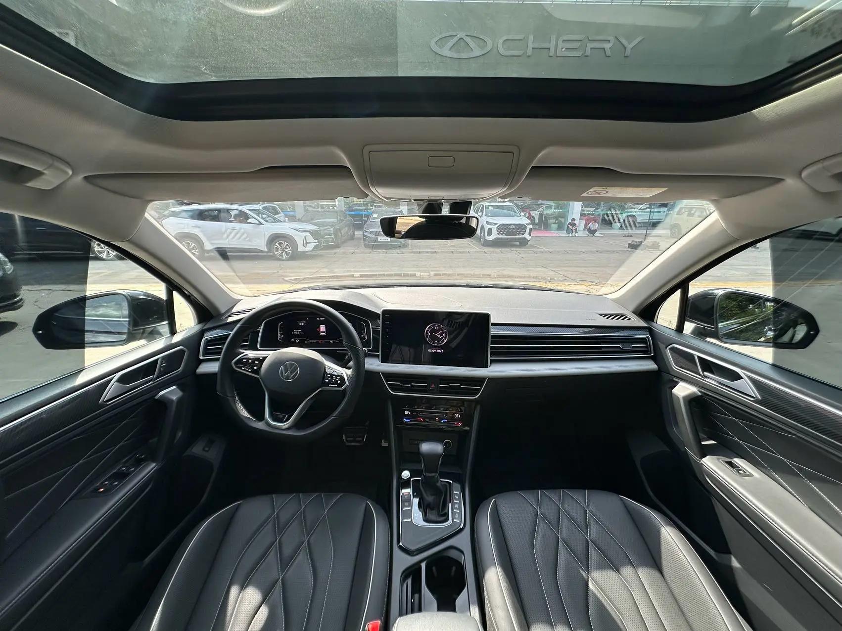 Tiguan L 2022 330TSI Automatic Two-Drive R-Line Enjoy Edition 5