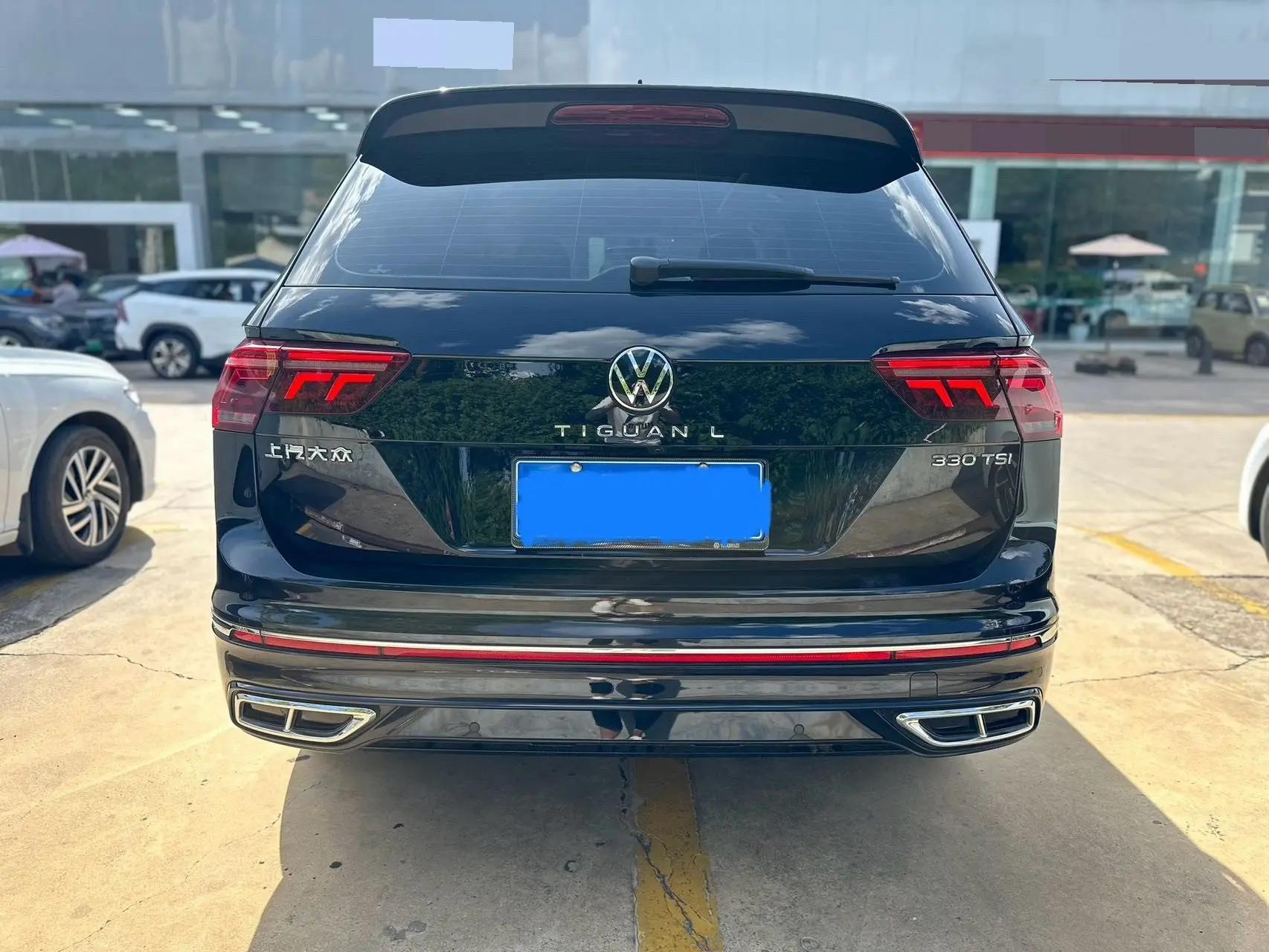 Tiguan L 2022 330TSI Automatic Two-Drive R-Line Enjoy Edition 8