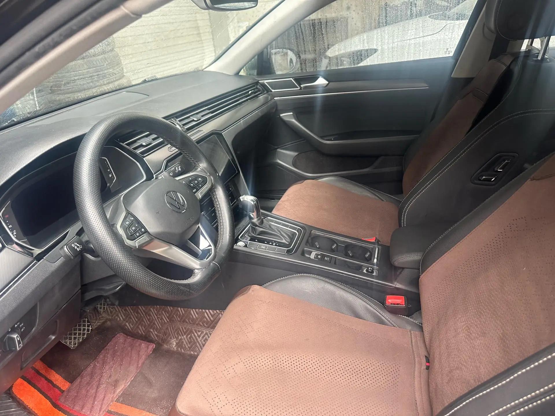 Magotan 2020 330TSI DSG Distinguished Model 3