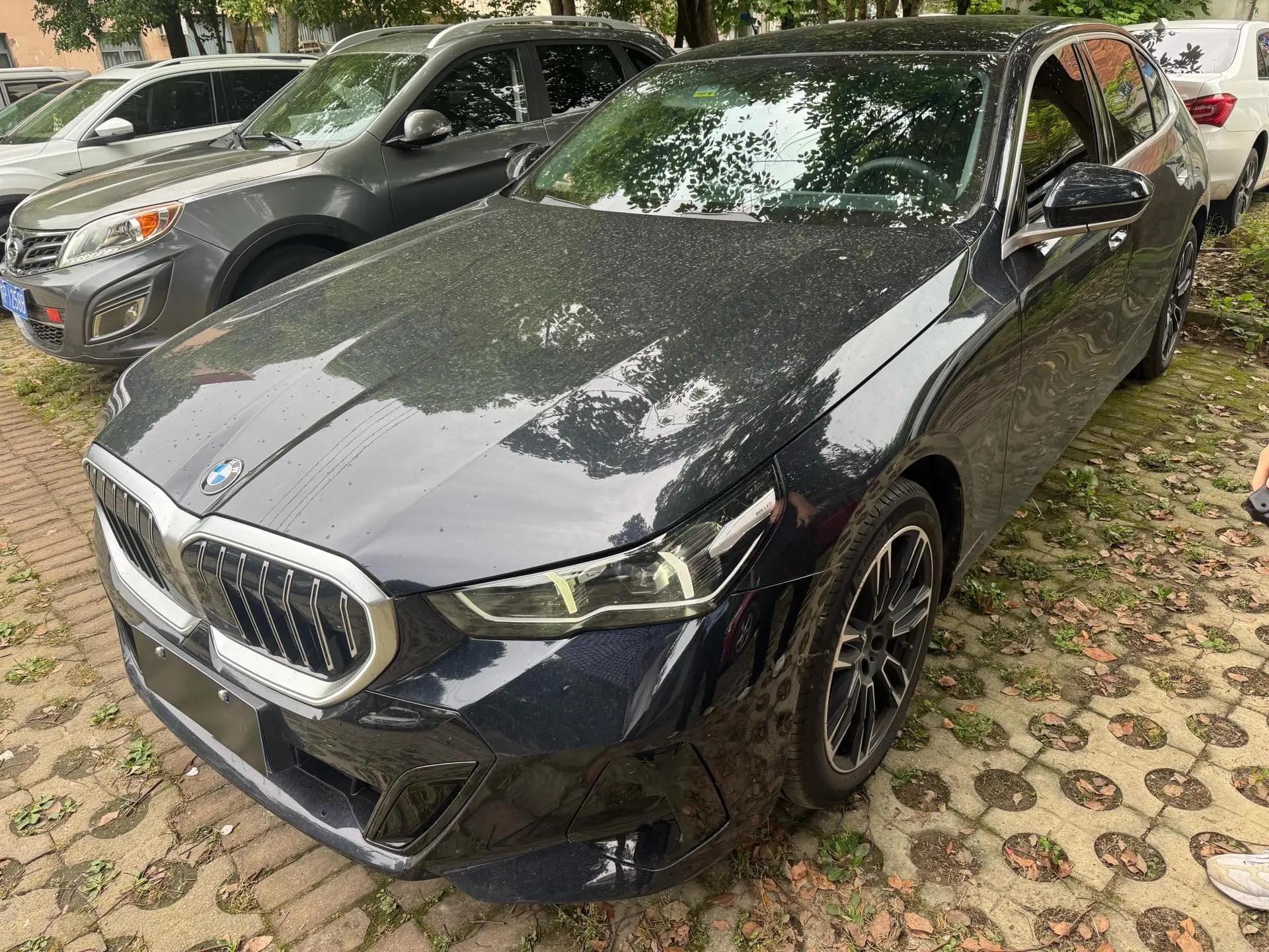 BMW 5 Series 2025 Model 525Li 48V 2.0T M Sport Package Automatic