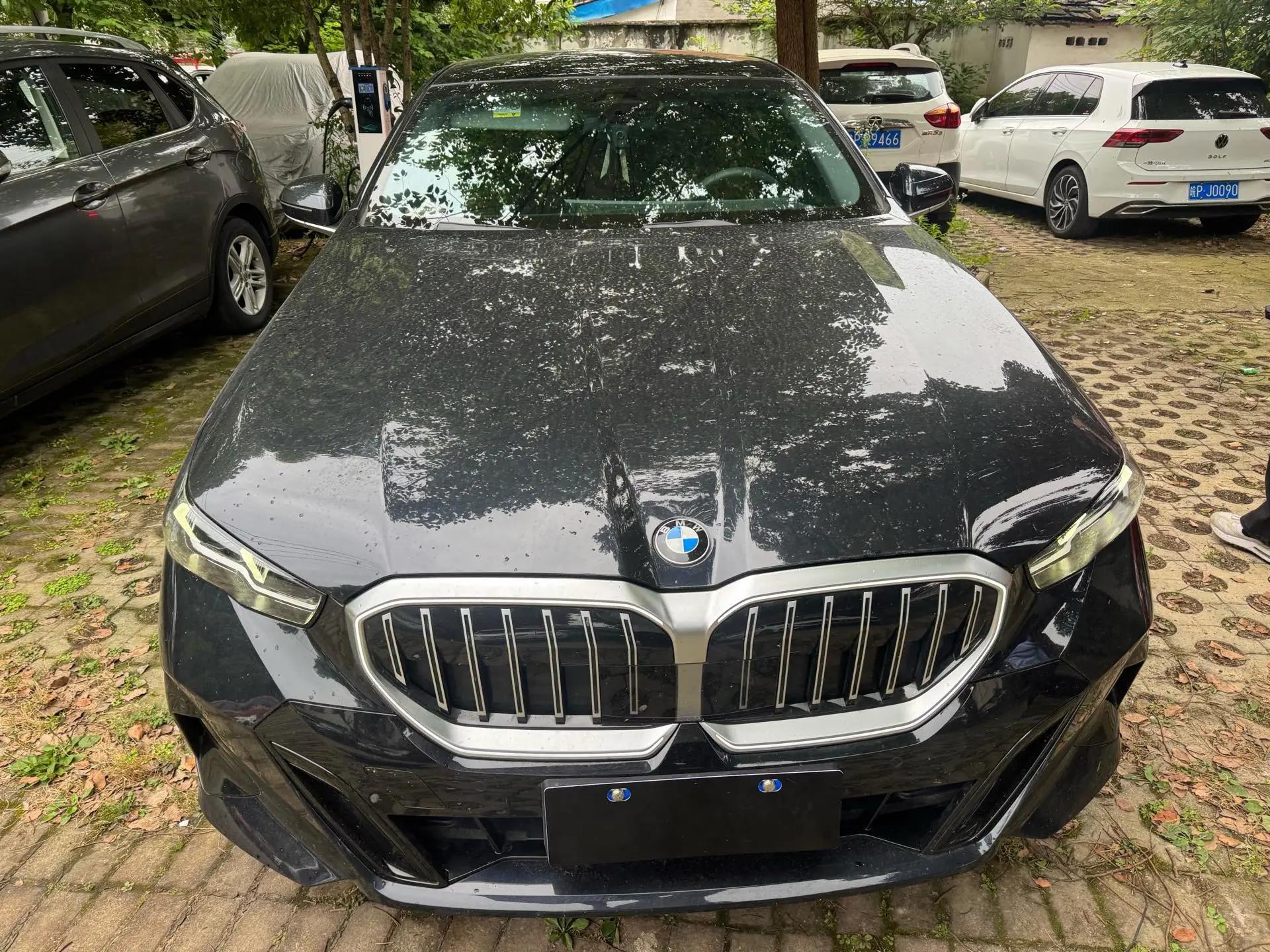 BMW 5 Series 2025 Model 525Li 48V 2.0T M Sport Package Automatic 2