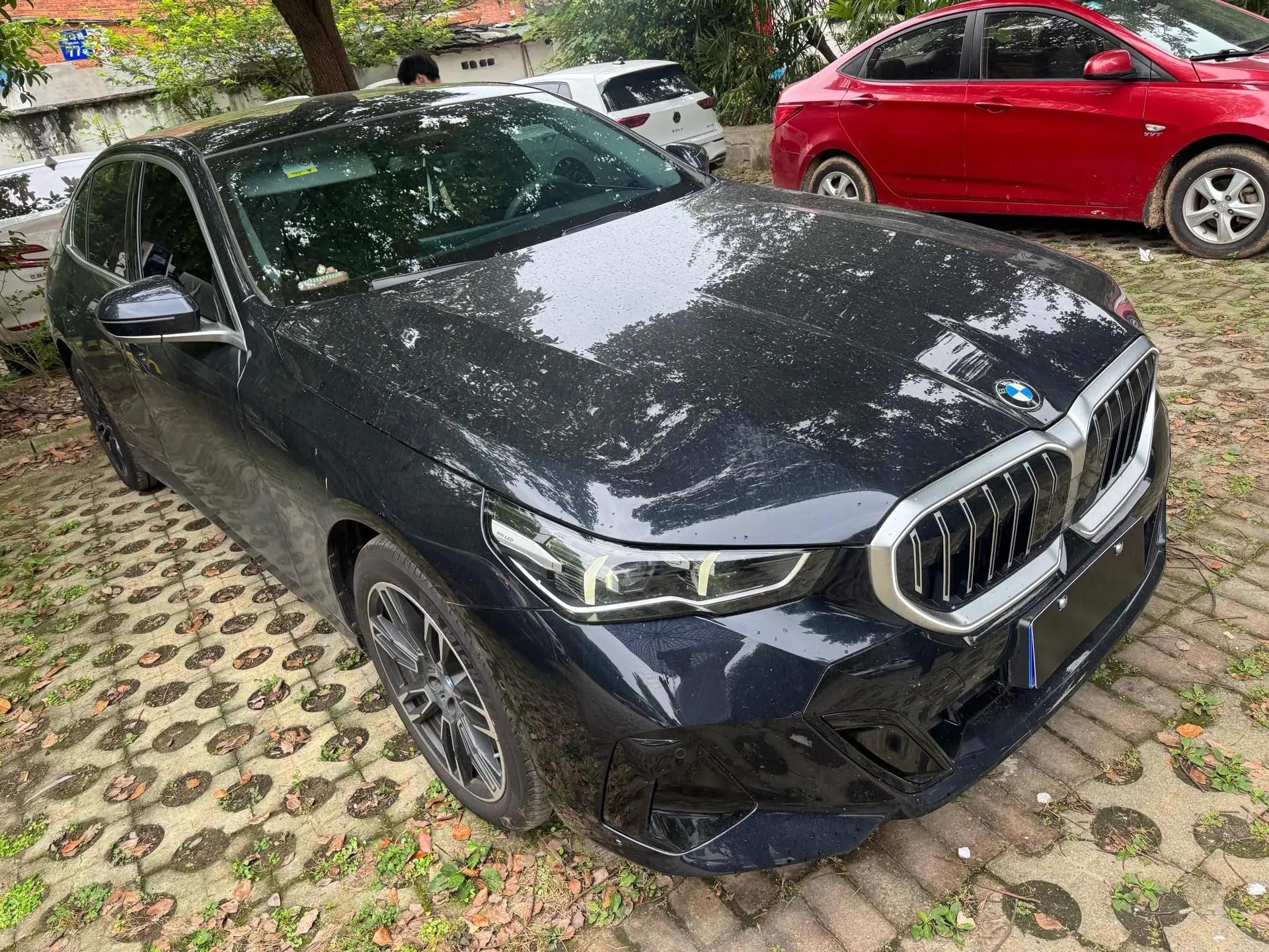 BMW 5 Series 2025 Model 525Li 48V 2.0T M Sport Package Automatic 3