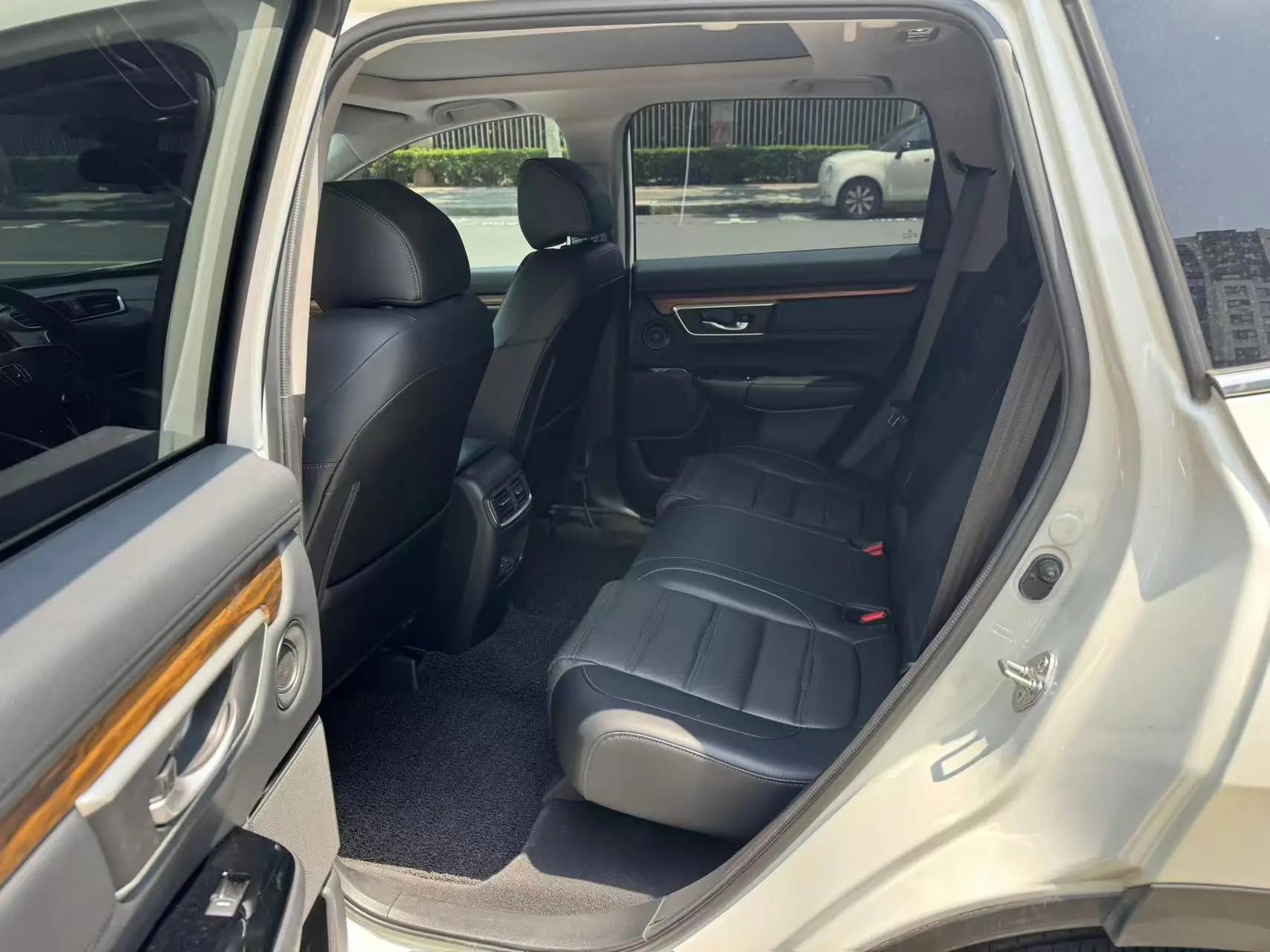 Honda CR-V 2021 240TURBO CVT Two-Drive Fashion Edition 3