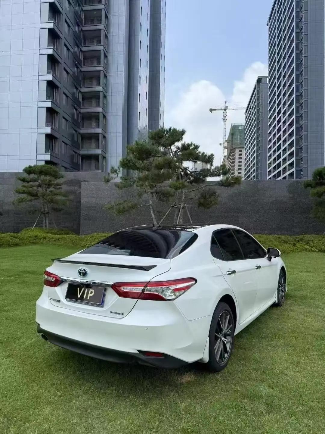 Toyota 2023 Camry Dual Engine 2.5HG CVT Luxury Edition Automatic 7
