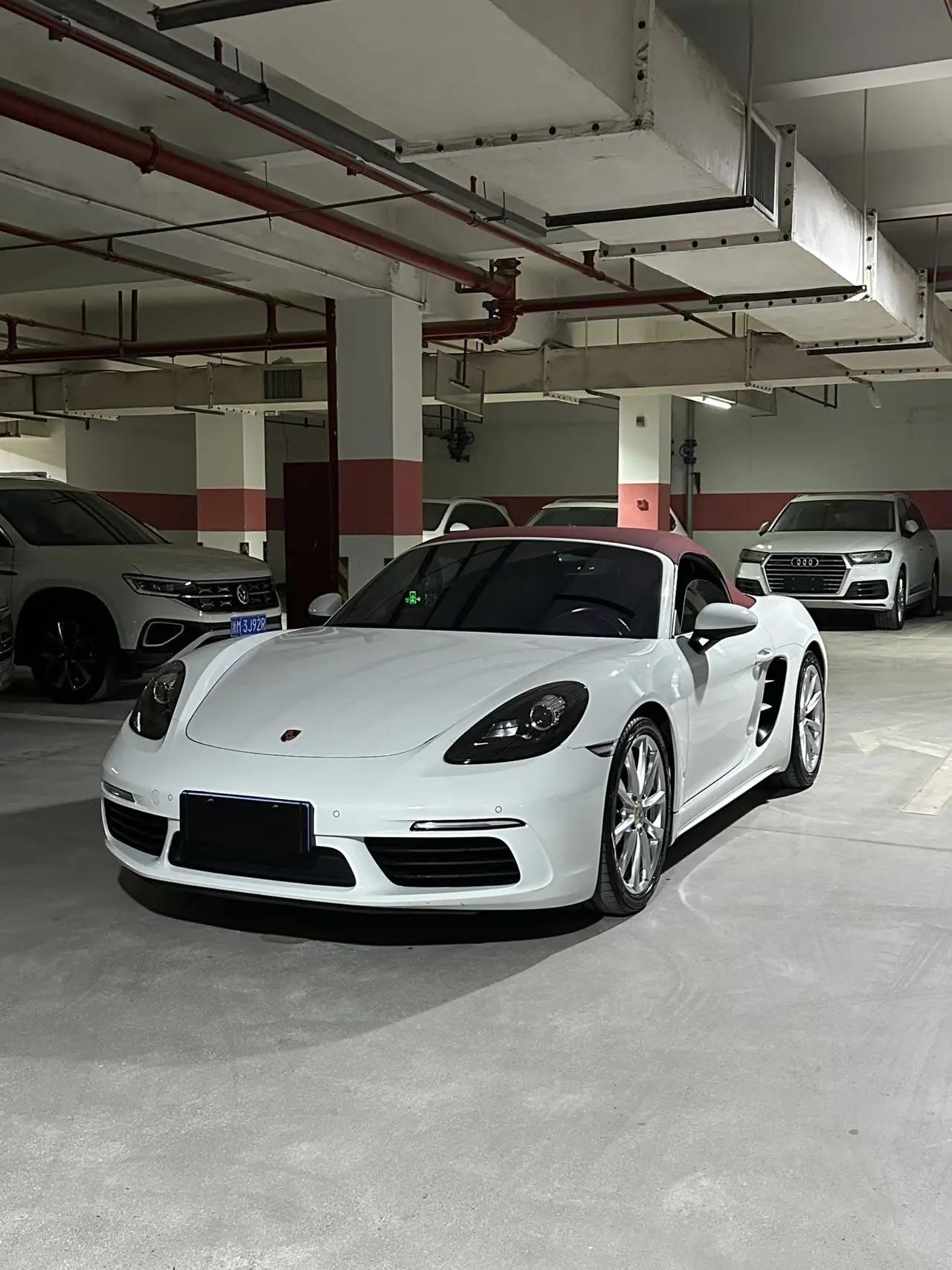Porsche 718 2022 Boxster T 2.0T