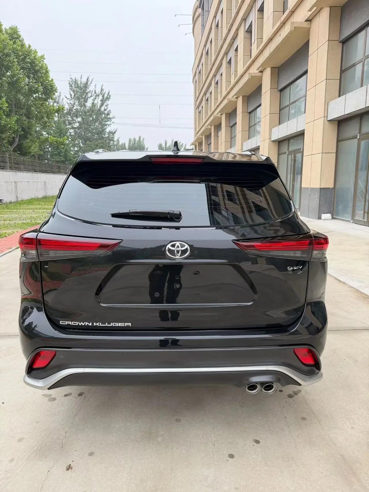 Toyota 2026 Crown Land Release HEV 2.5 Stepless Two-Drive Deluxe Automatic Gear 6