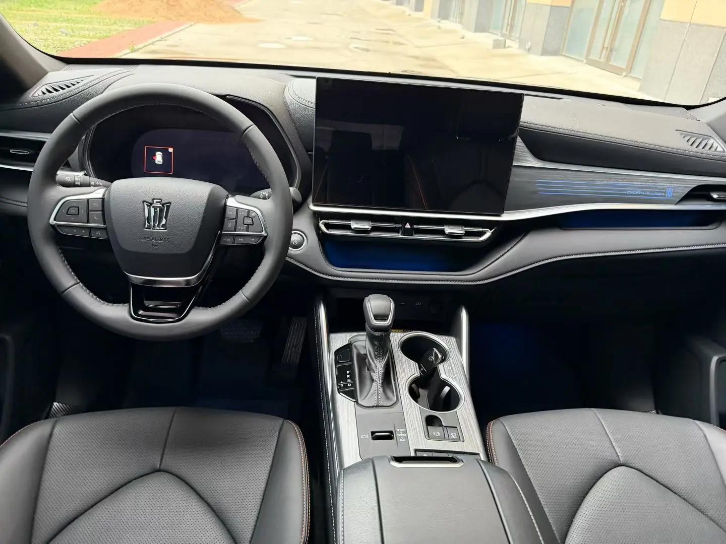 Toyota 2026 Crown Land Release HEV 2.5 Stepless Two-Drive Deluxe Automatic Gear 8