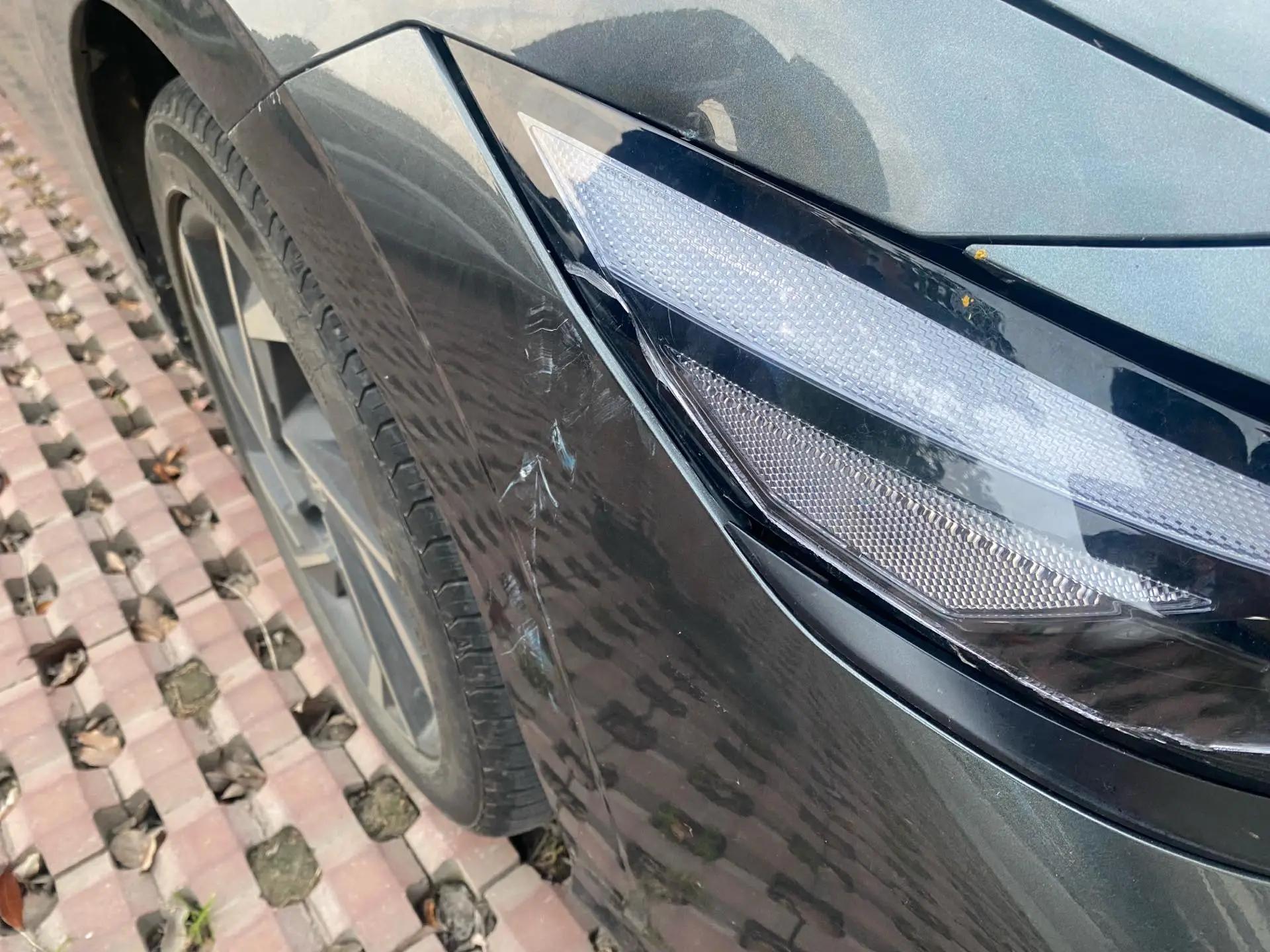 Elantra 2023 1.5L CVT LUX Premium Edition 9