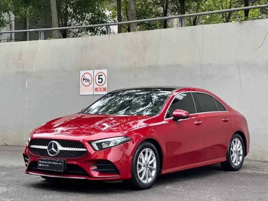 Mercedes Benz Class A 2022 A 200 L Sports Car Fashion Model