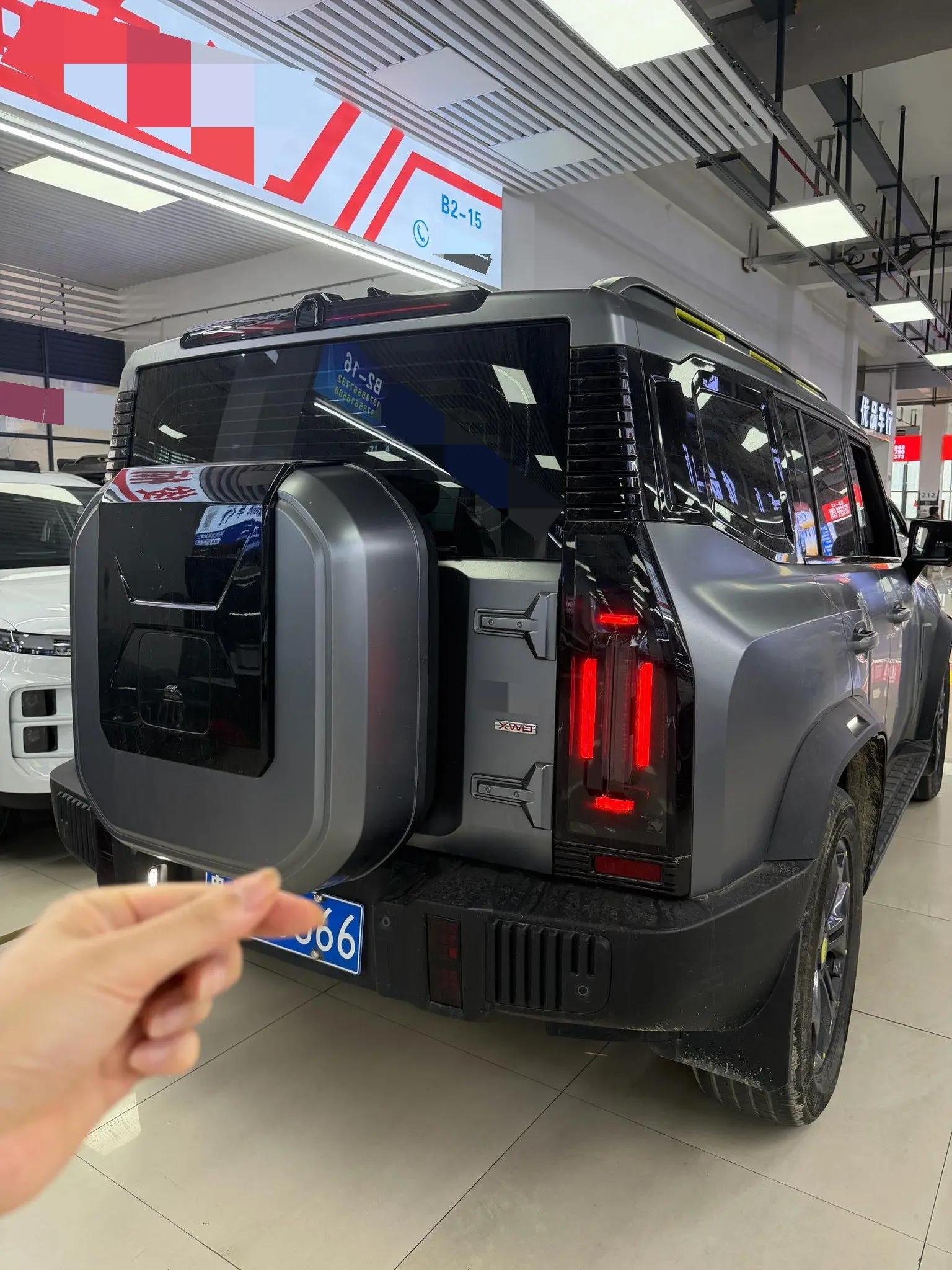 Jetour Traveler 2023 2.0T Four-wheel Drive Through PRO 6