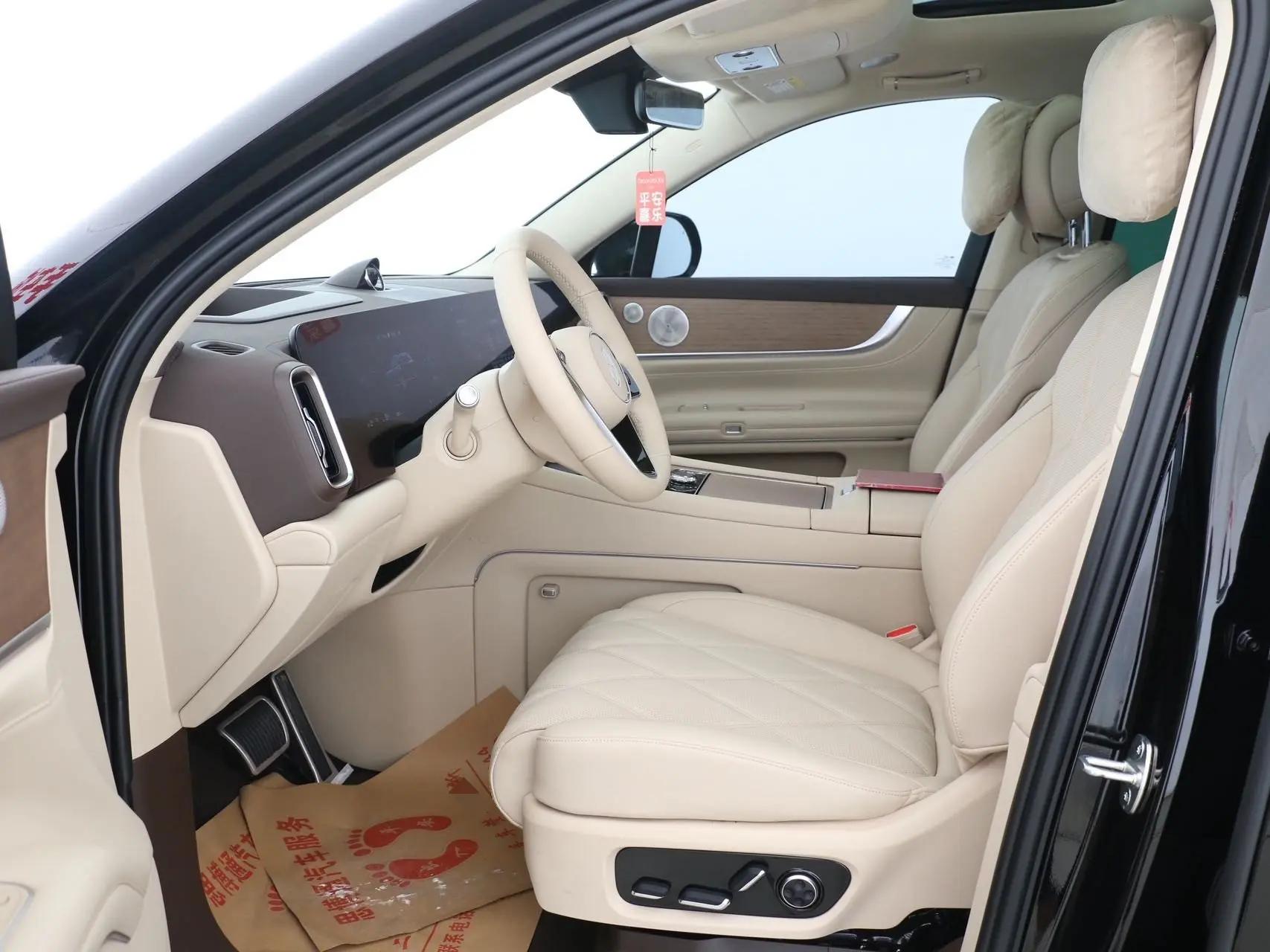 AITO 2025 Model AITO M9 Range-Extended Ultra Version 52kWh 6-Seater Automatic 5