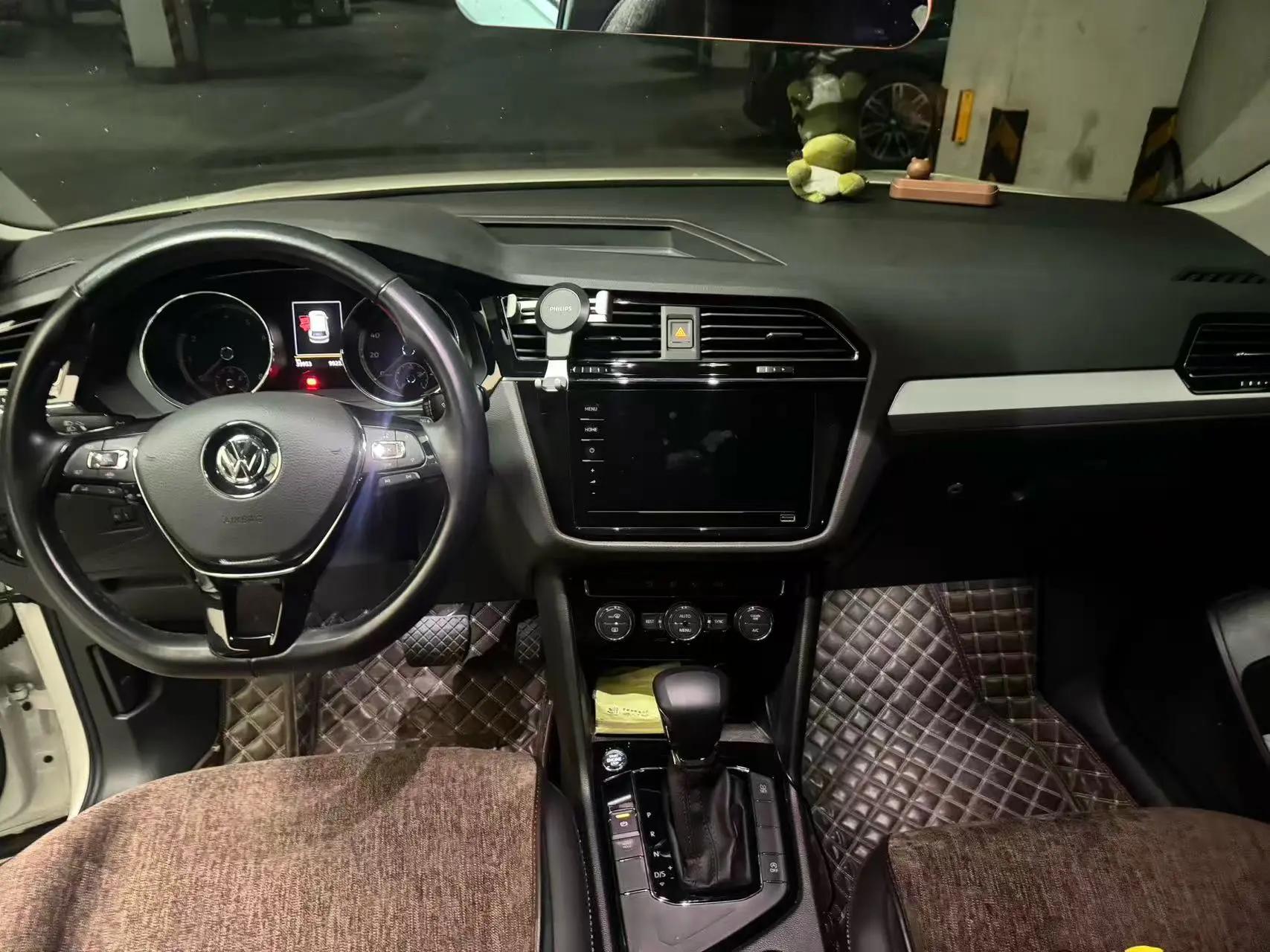 Tiguan L 2020 330TSI Automatic Two-Drive Panoramic Comfort Edition VI 4