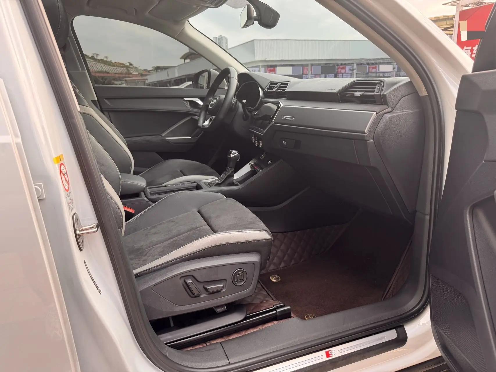 Audi 2023 Q3 1.4TFSI 35TFSI Stylish Dynamic Edition Automatic 10