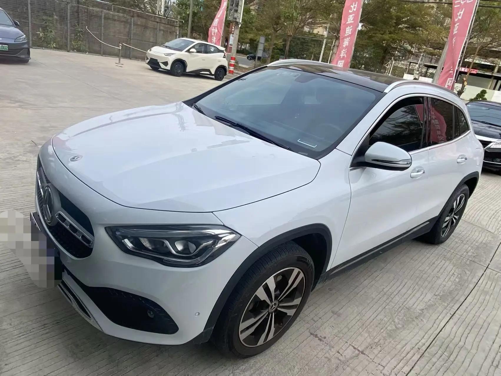 Open image lightbox: Mercedes Benz GLA 2020 model GLA 200