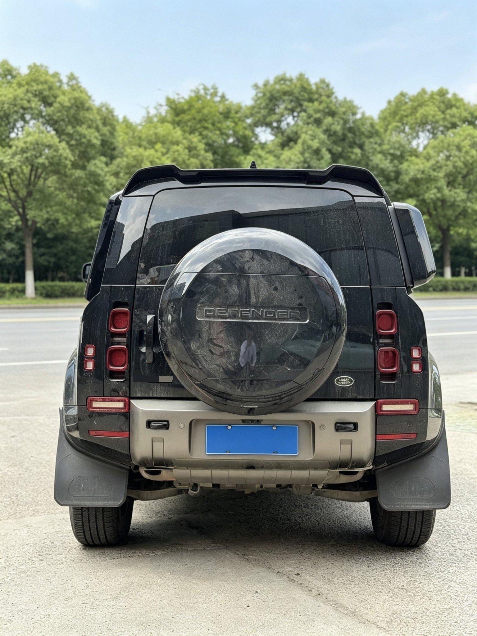 Land Rover Guard 2024 110 3.0T P400 X-DYNAMIC HSE 8