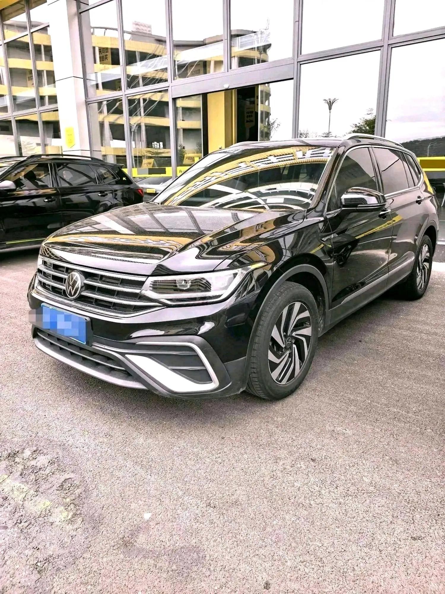Tiguan L 2022 330TSI Automatic Two-Drive Smart Edition