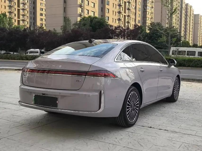 Roewe 2025 M7 DMH 1.5 160km Premium Edition Automatic Gear 9
