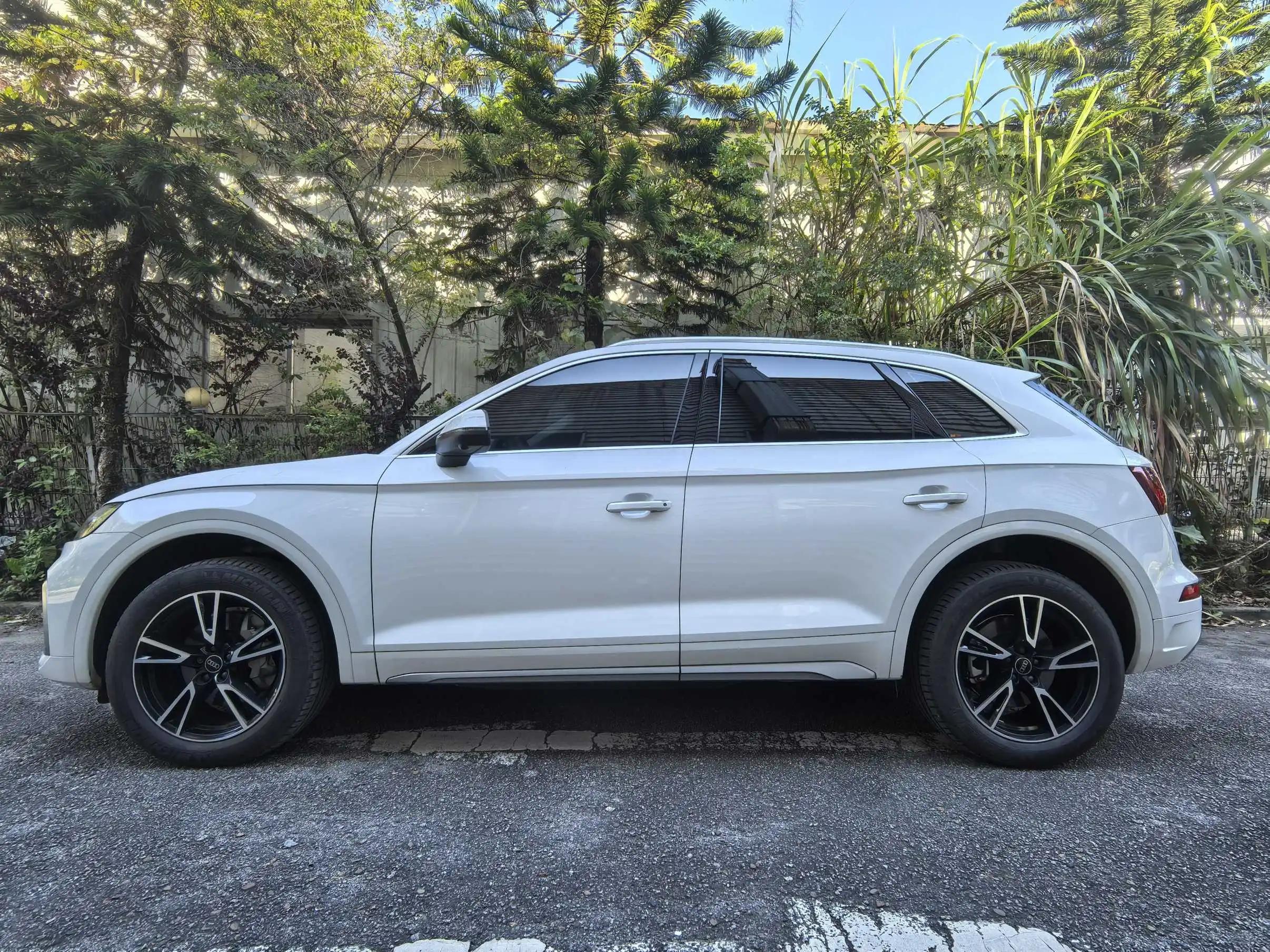 Audi Q5L 2021 Model 40 TFSI Stylish Dynamic Version 3