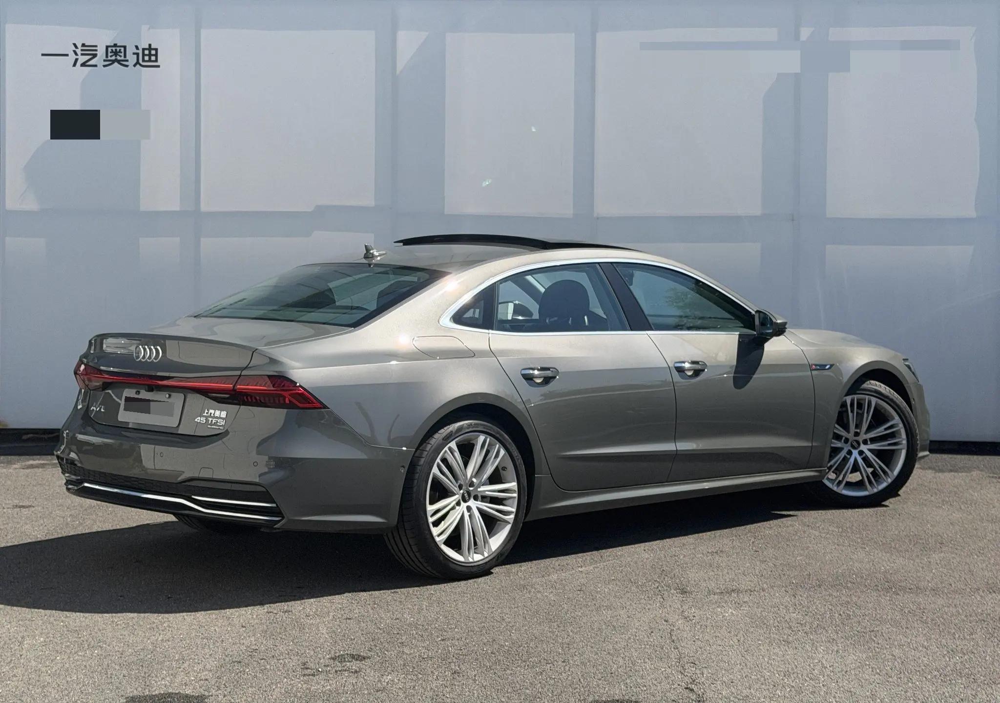 Audi 2024 A7L 2.0TFSI 45TFSI Quattro Luxury Automatic 4