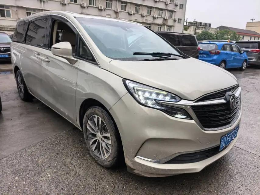 Buick GL8 2022 ES Lu Zun 653T Premium 2