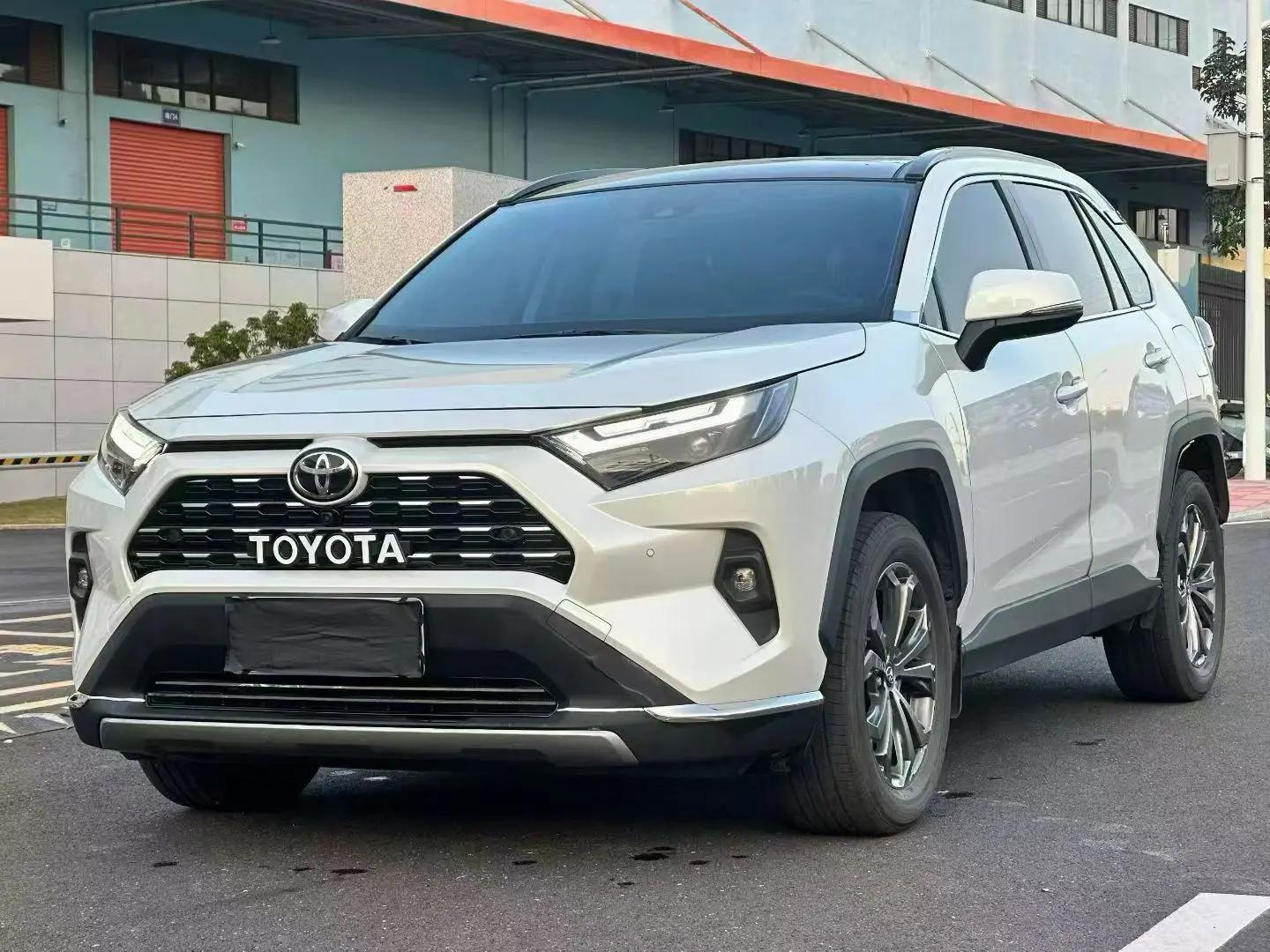 Toyota 2024 RAV4 Rongbo 2.0 Stepless Two-Drive Fashion Plus Edition Automatic Gear