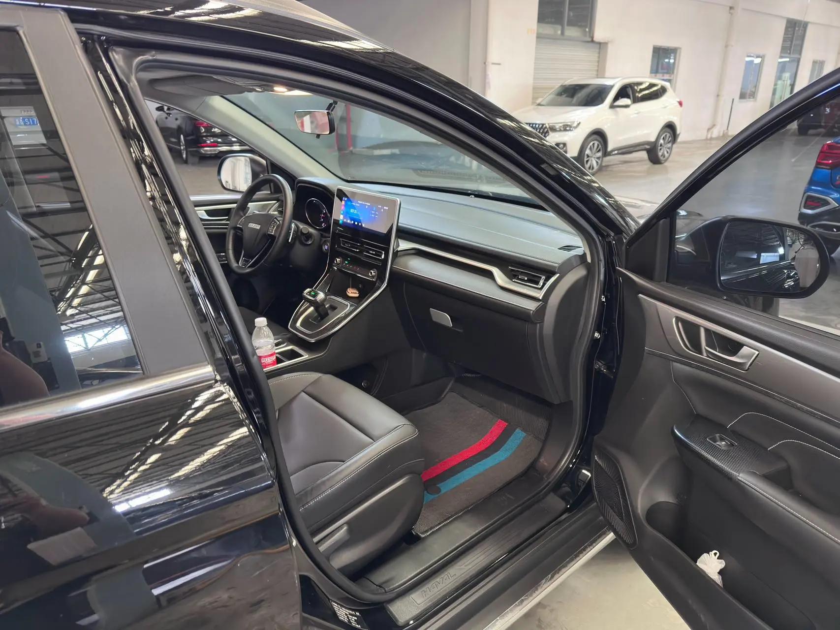 Haval M6 2021 PLUS 1.5T DCT Deluxe Zhilian 5
