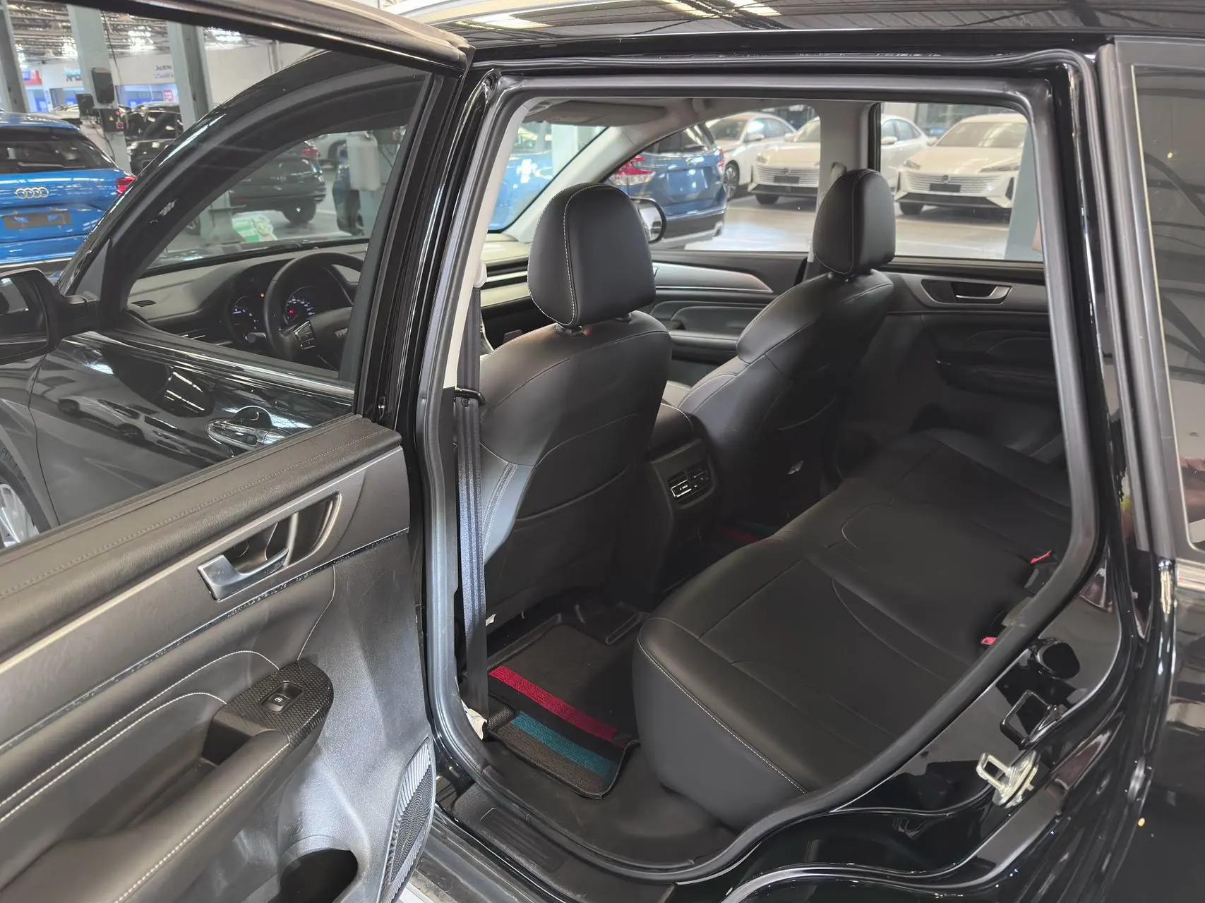 Haval M6 2021 PLUS 1.5T DCT Deluxe Zhilian 7