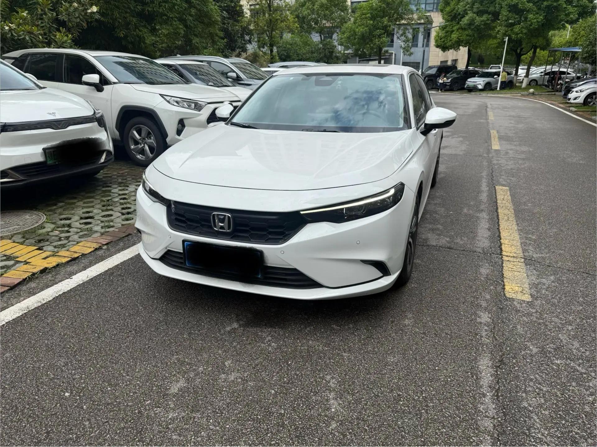 Model 2022 240TURBO CVT Magic Night Technology Edition