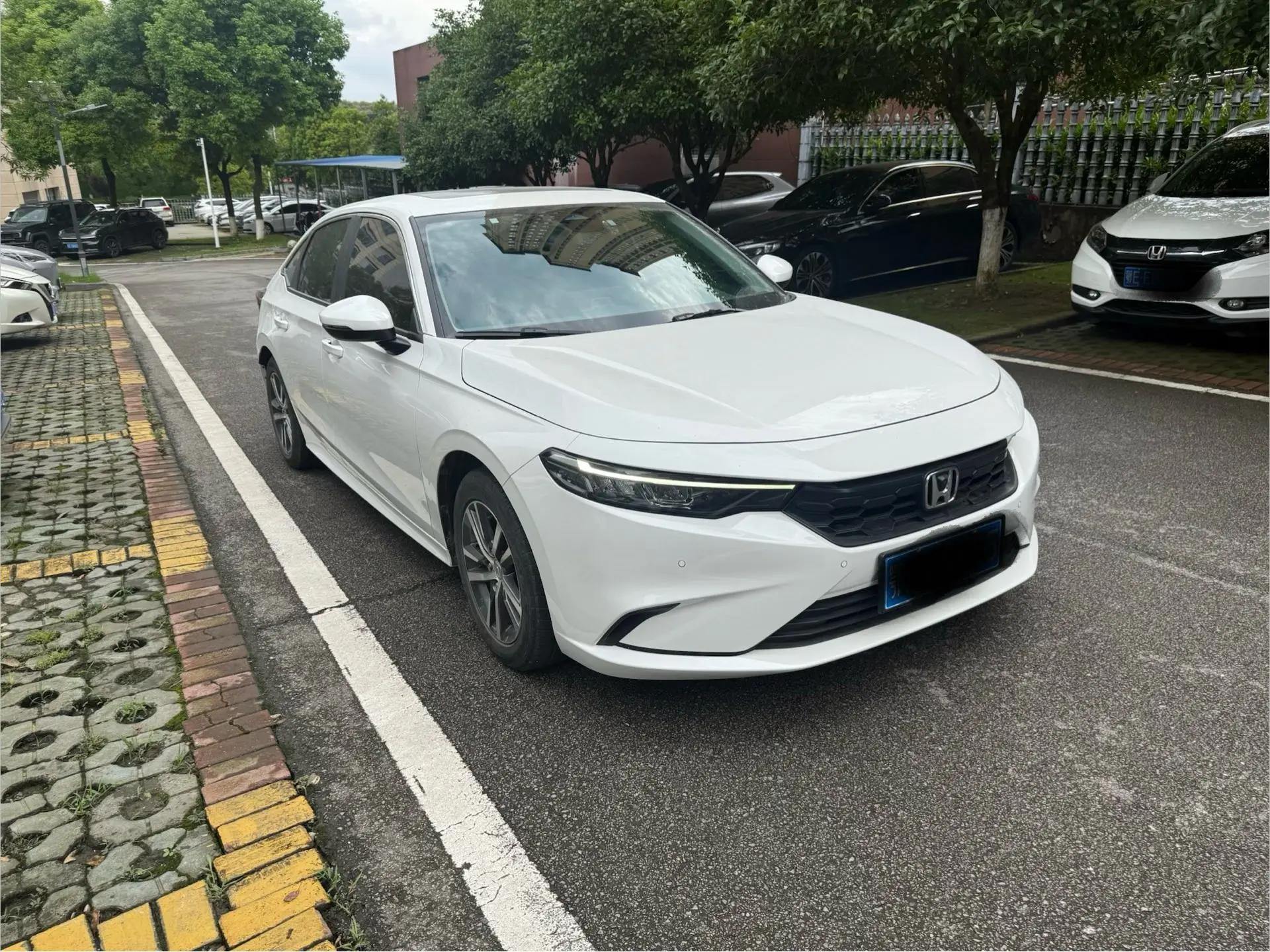 Model 2022 240TURBO CVT Magic Night Technology Edition 4