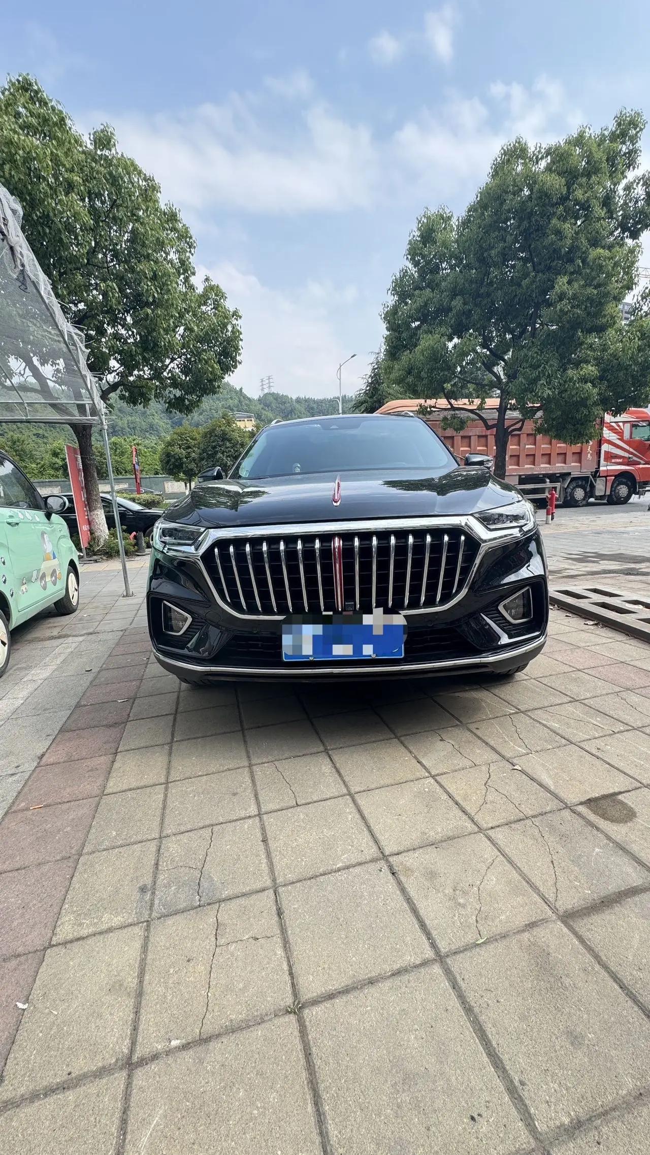 HongQi HS5 2019 2.0T Zhilian Flag Collar Four-wheel Drive Edition 2