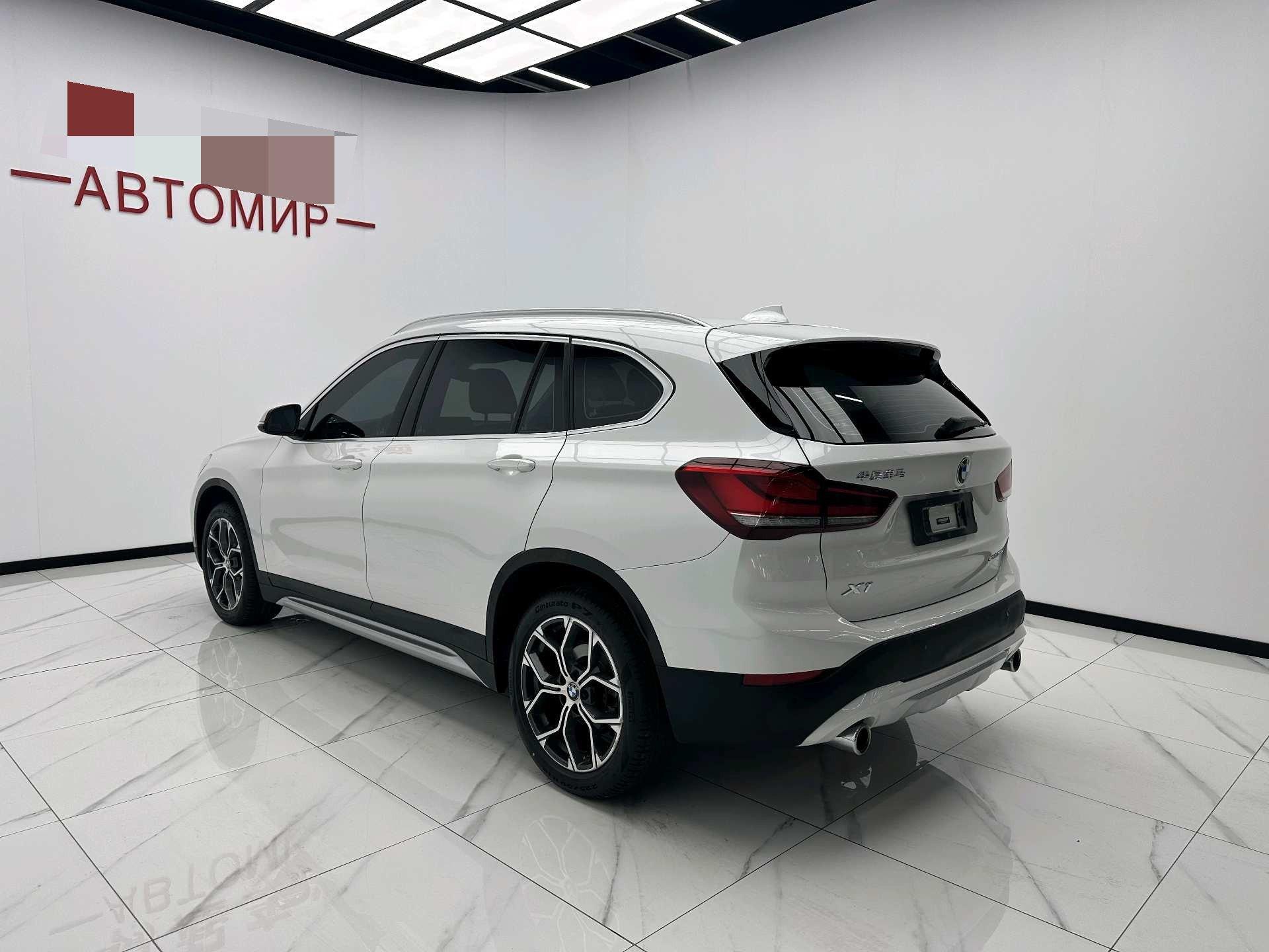 BMW X1 2022 sDrive20Li exclusive type 8