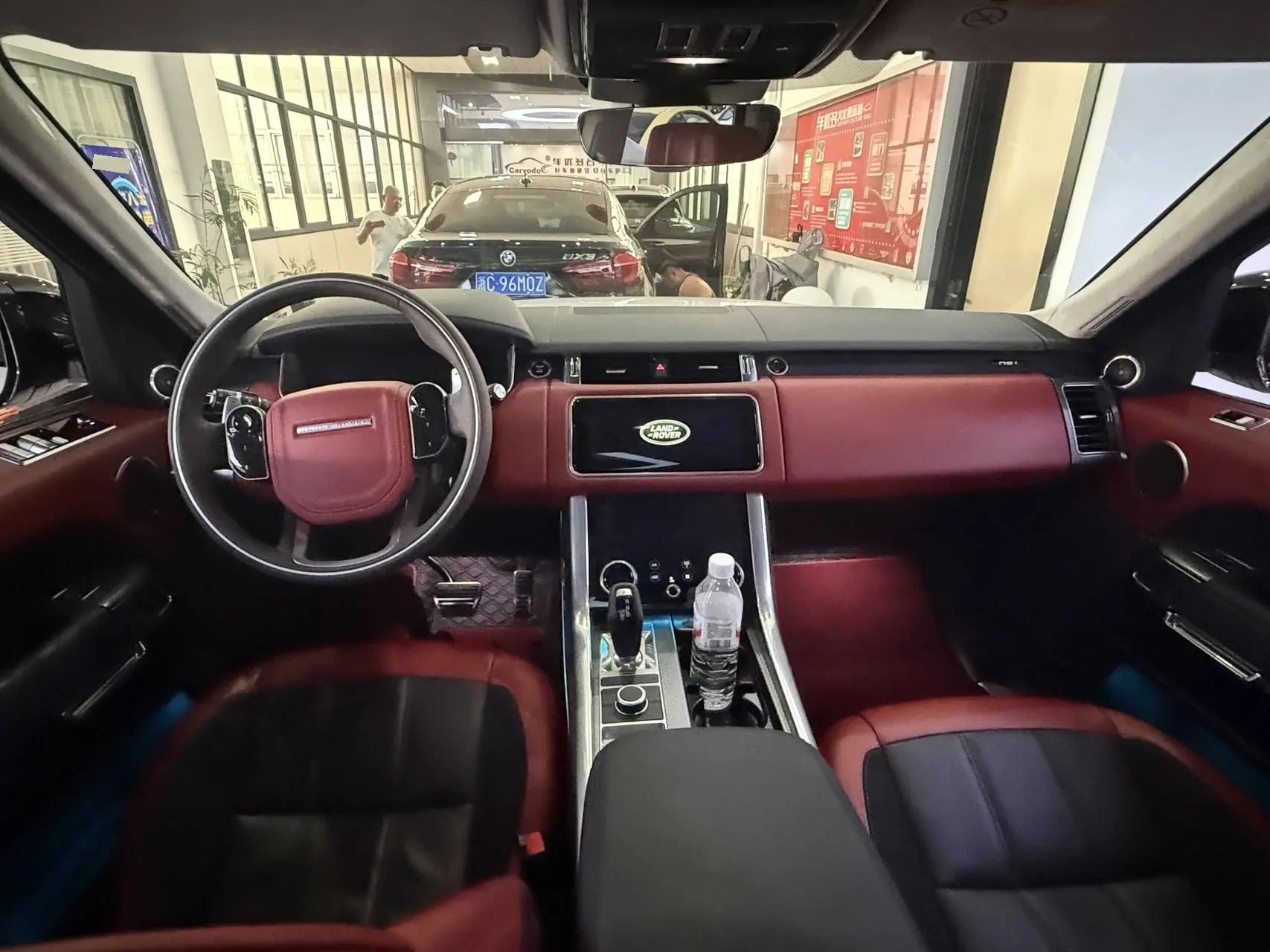 Range Rover Sport 2020 3.0 L6 HST 4