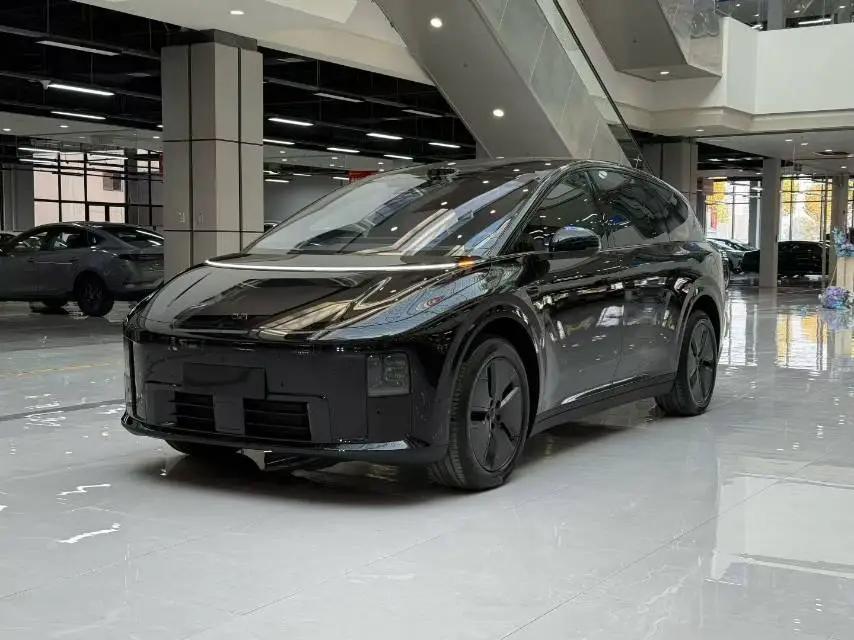Li 2025 i8 Standard Edition Automatic