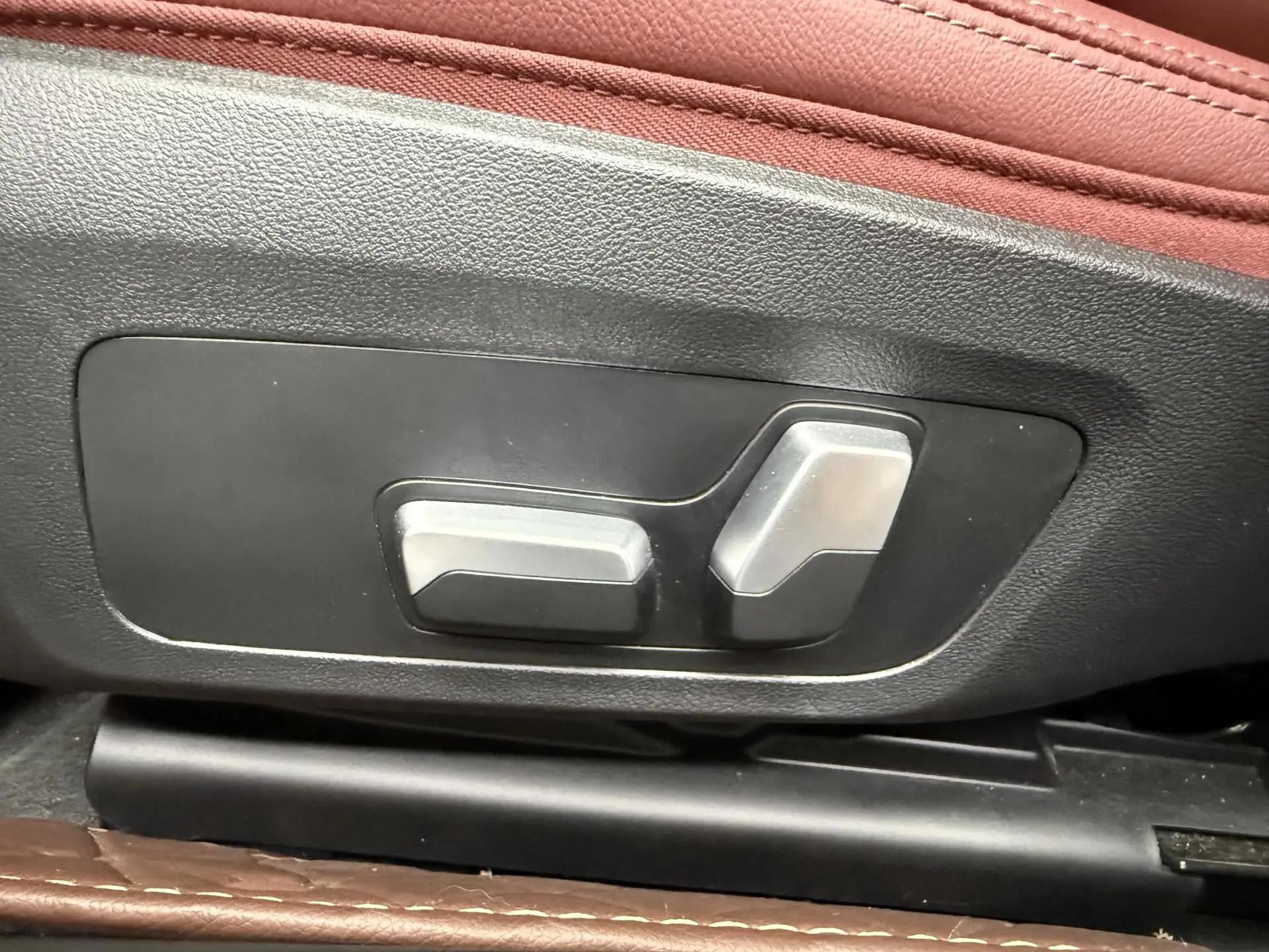 BMW 3 Series 2023 model 320Li M Sport Package 5