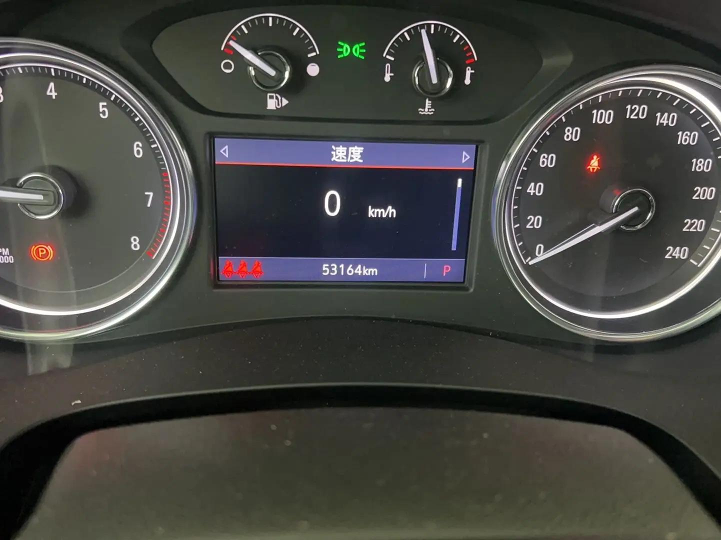 LaCrosse 2022 552T Luxury Model 9