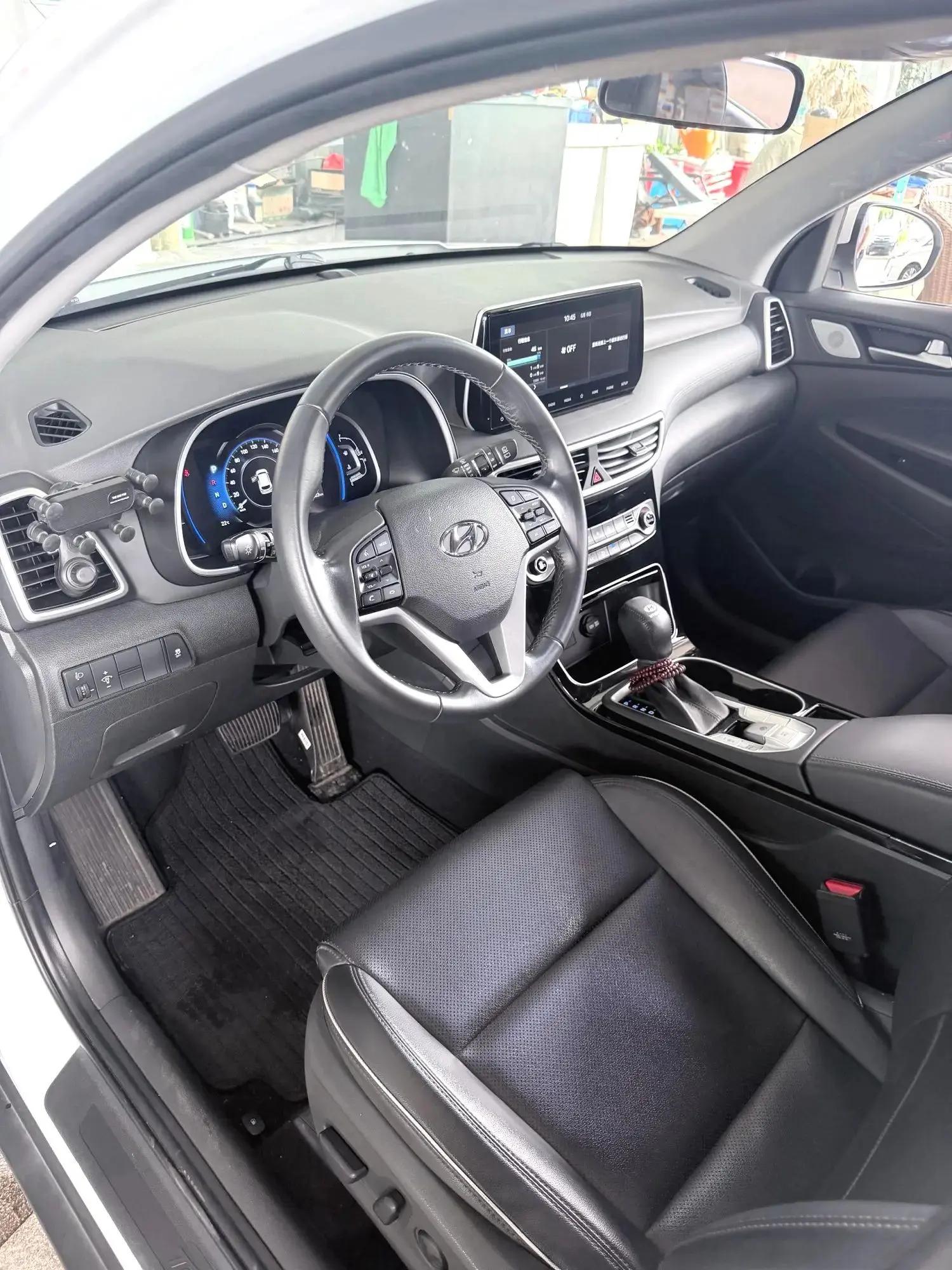 Tucson 2020 280TGDi Dual-Clutch, Front-Wheel Drive, Fashion Edition, China V Emission Standard 3
