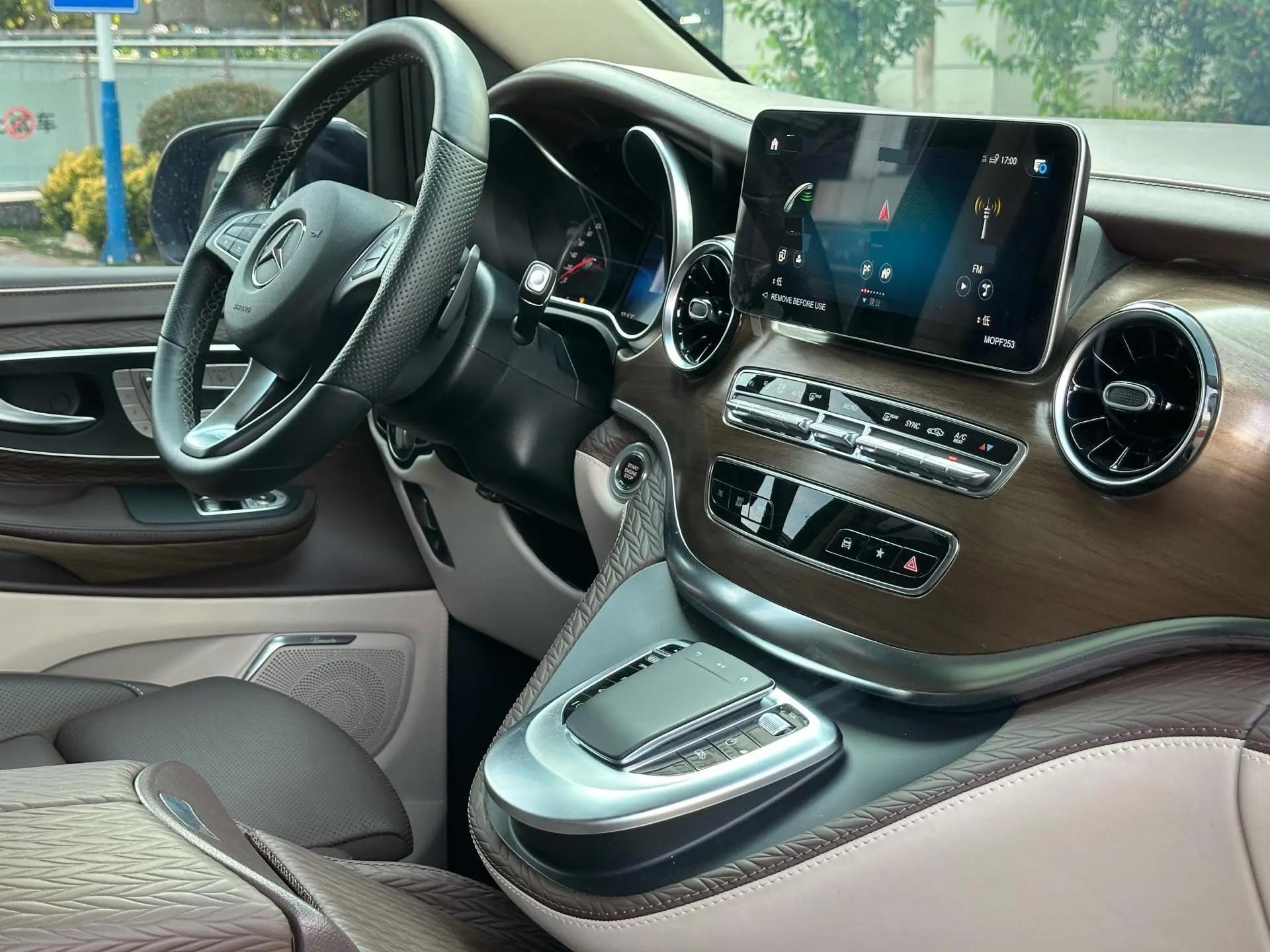 Mercedes Benz V 2022V 260 L 2.0T Deluxe Edition Automatic Gear 11